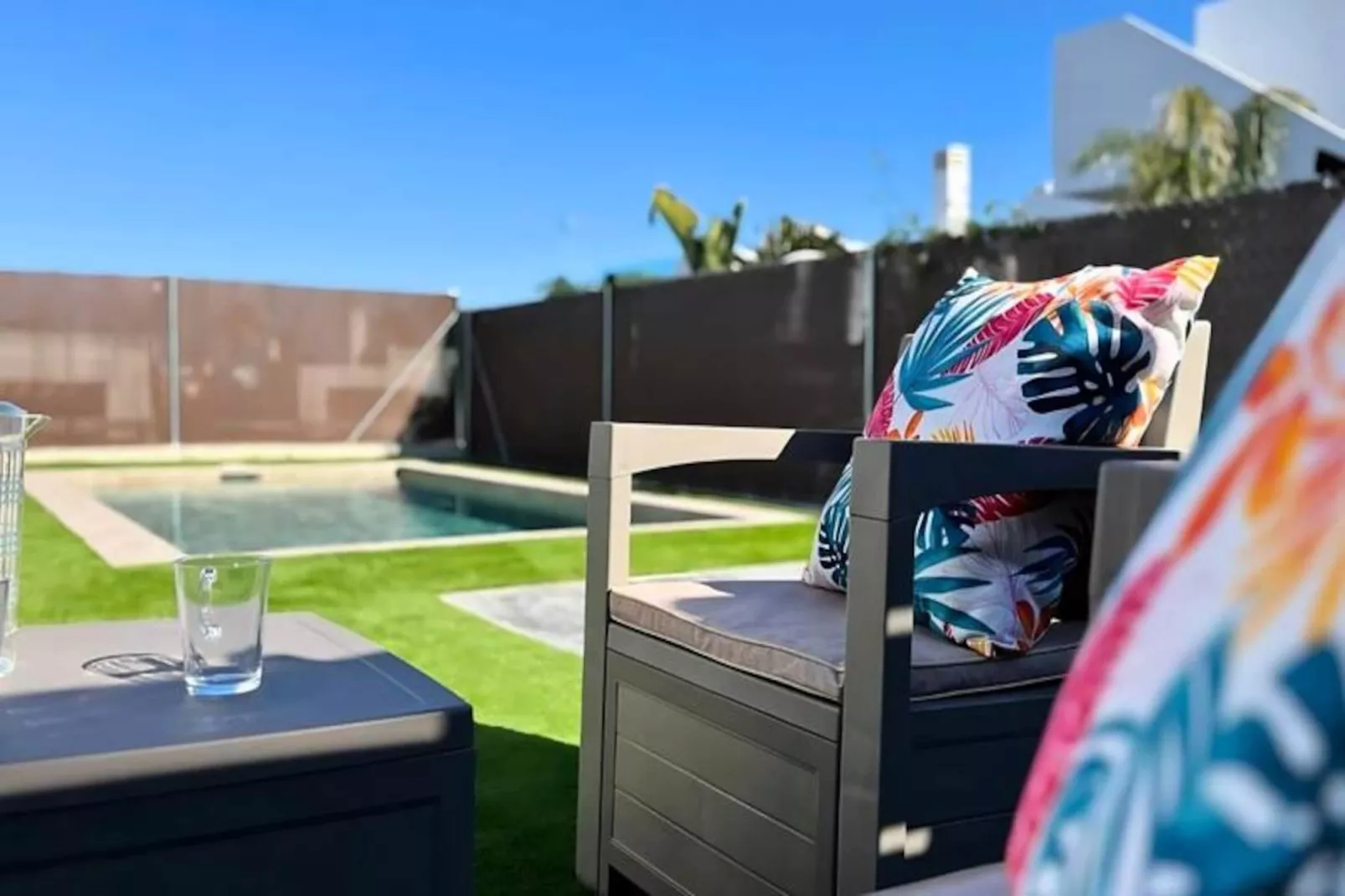 Golf, Soleil Et Piscine Priv&eacute;e Pour Un S&eacute;jour De R&ecirc;ve !-Untagged