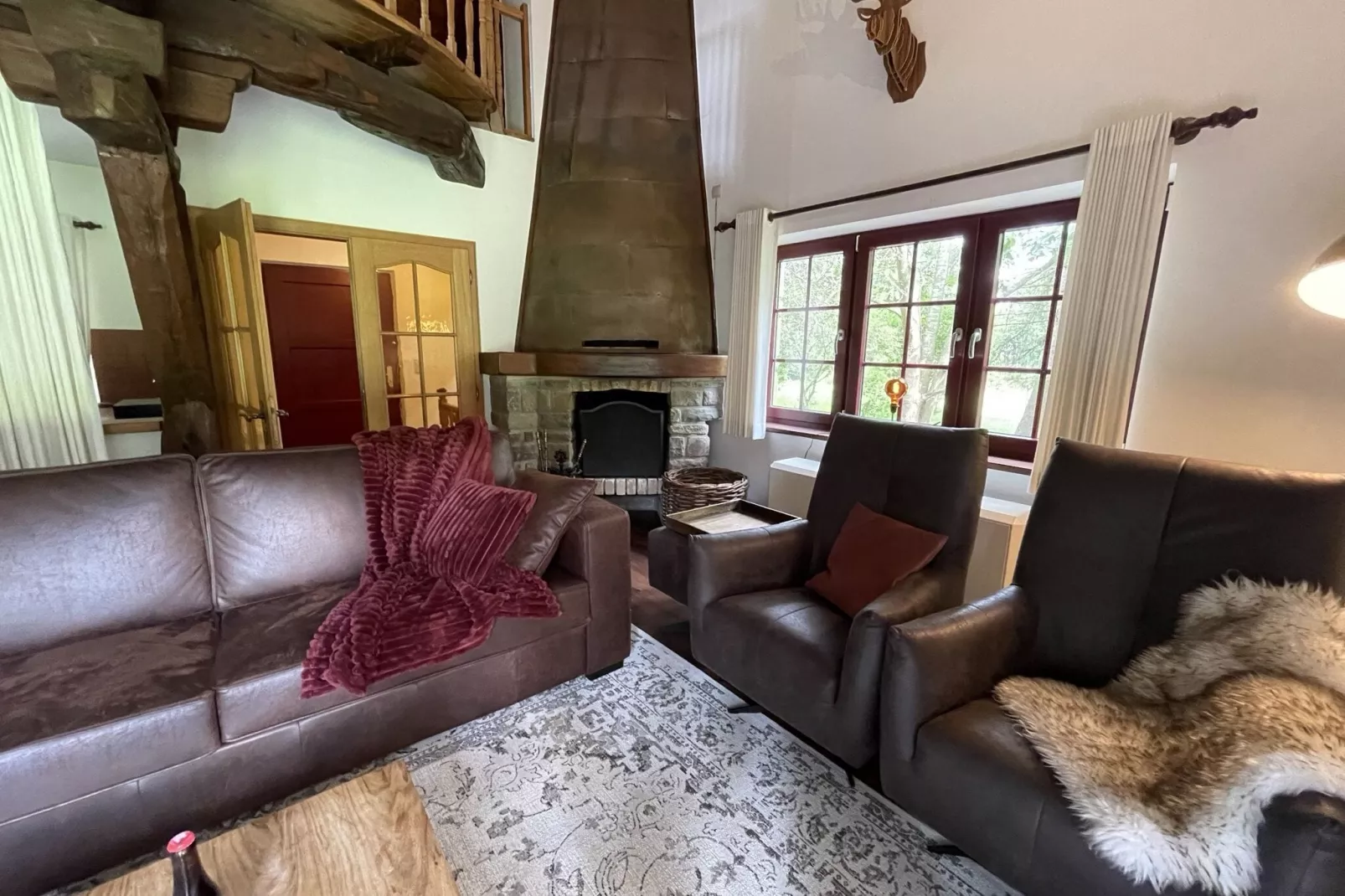 Son de l'Our-Living room