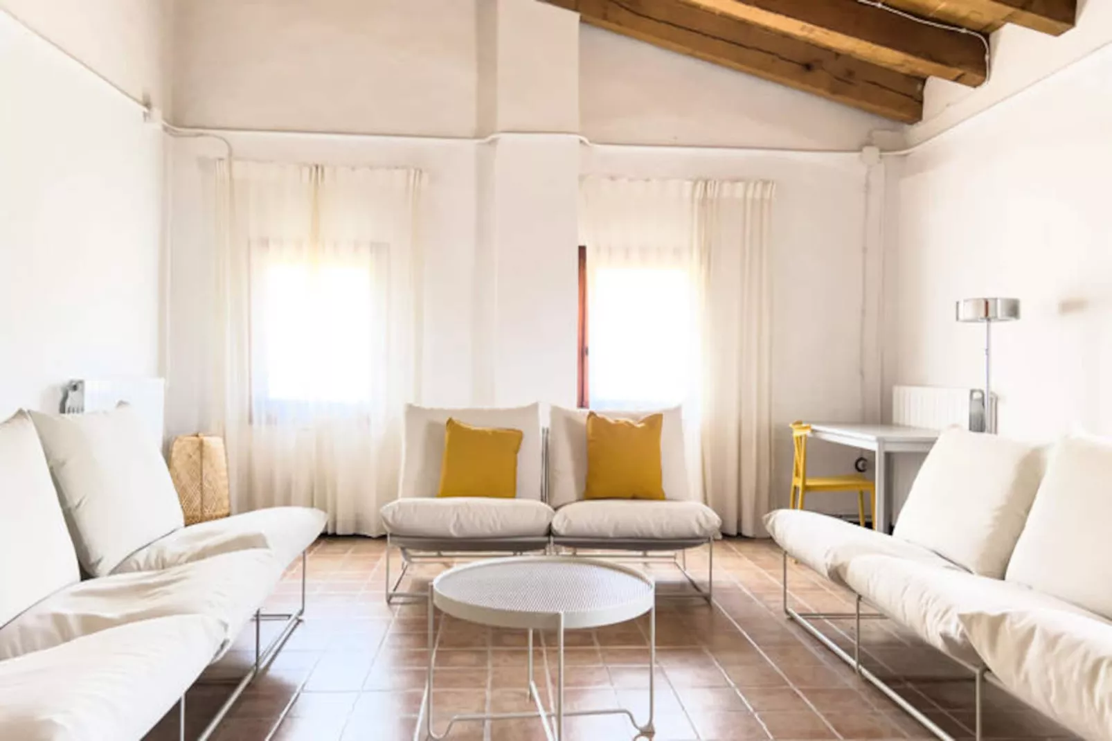 Mobil Home - Bungalow - Cottage à Montagut i Oix-Non tagué