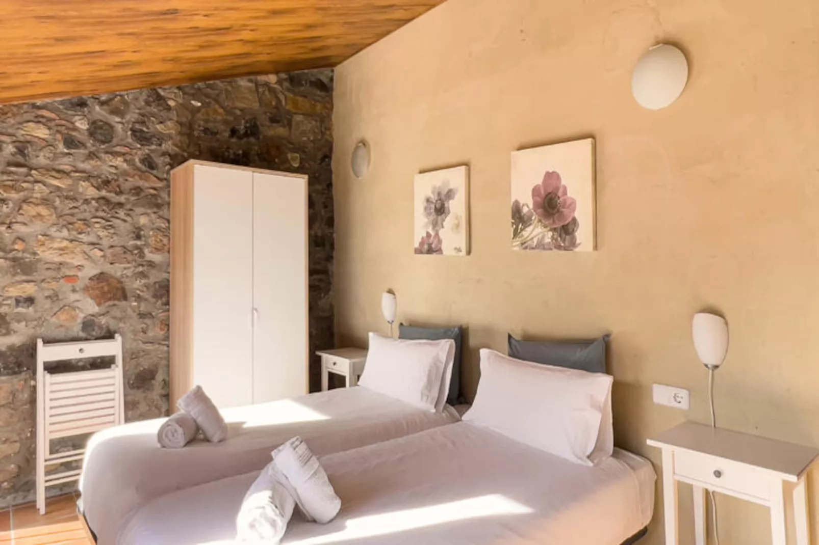 Mobil Home - Bungalow - Cottage à Sant Feliu de Pallerols-Non tagué