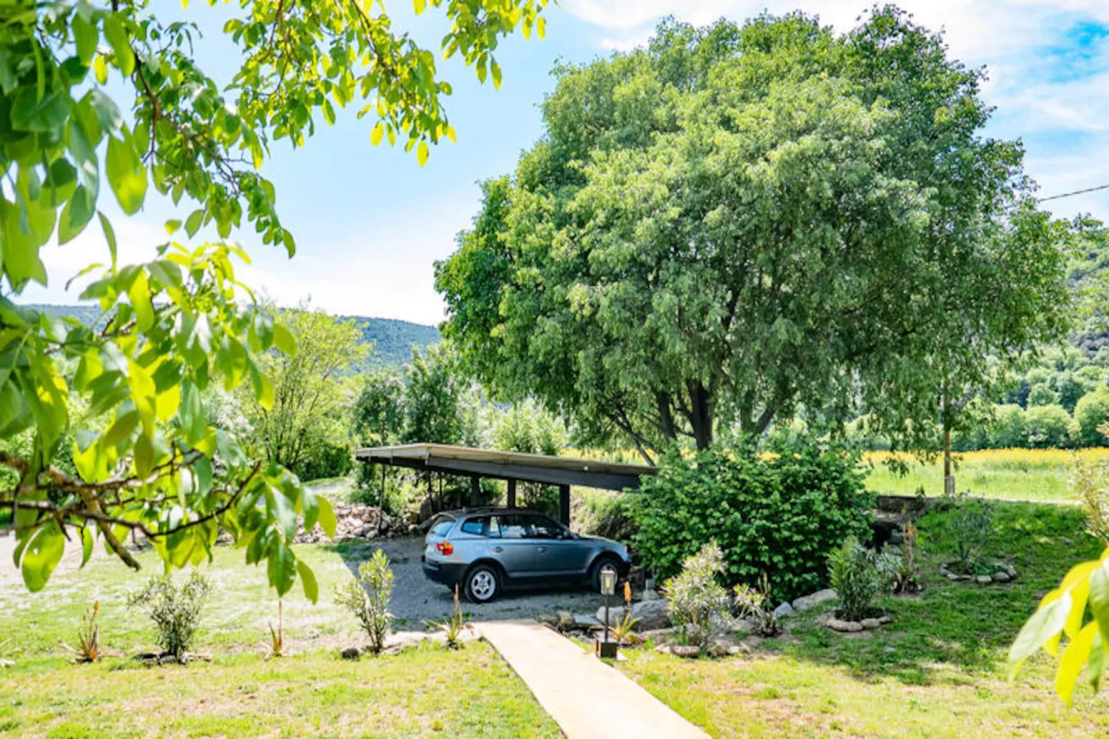 Mobil Home - Bungalow - Cottage à Montagut i Oix-Non tagué