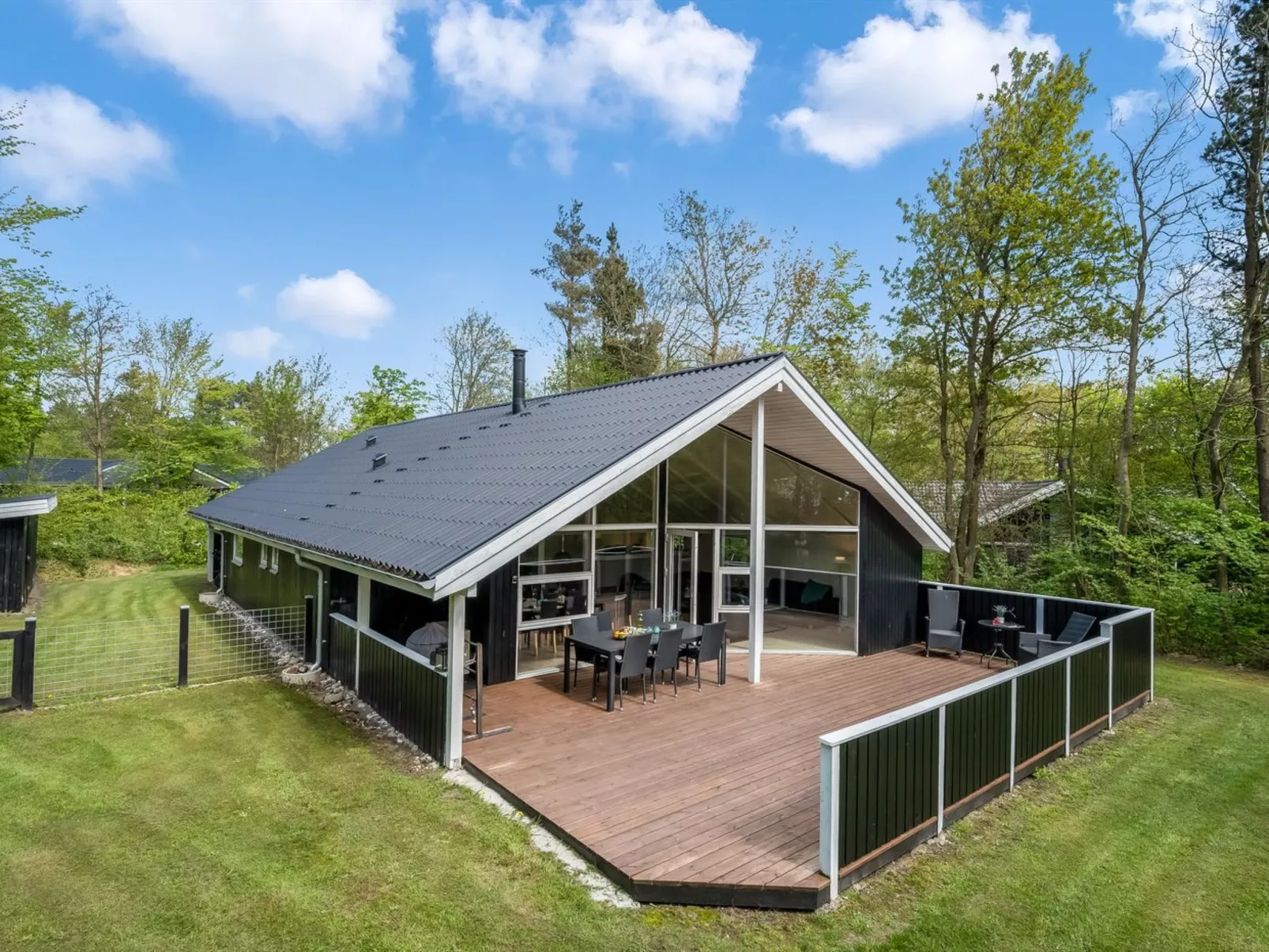 "Akule" - 10km from the sea