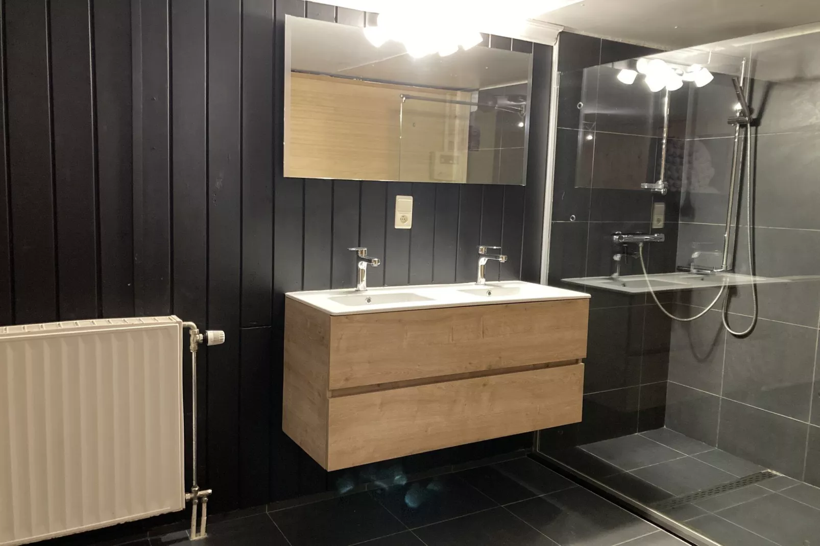 La Source-Bathroom
