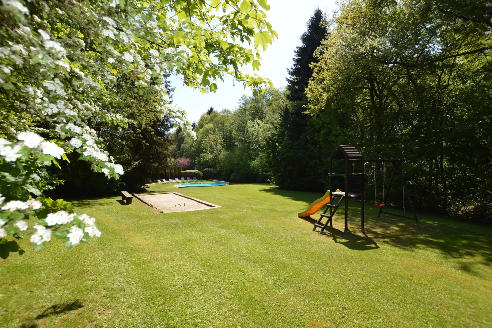 Patio et Jardin-Gardens summer