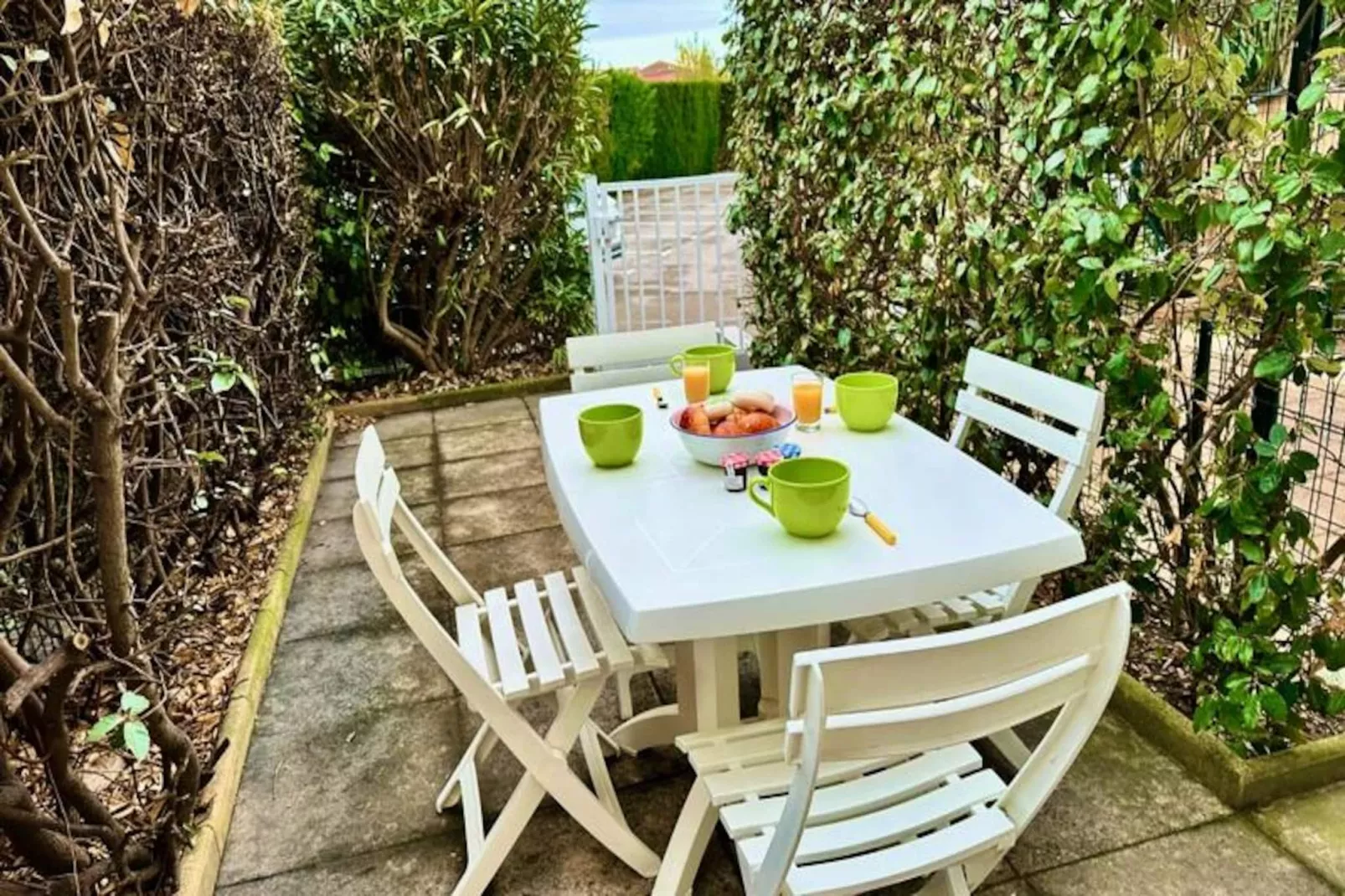 Résidence L'or&eacute;e De Camargue Studio Avec Cour