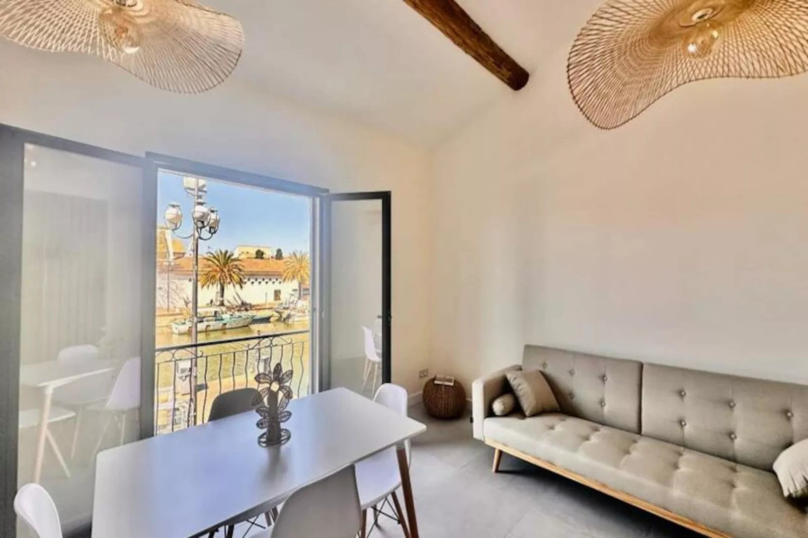 Résidence Les Palmiers -  Appartement Une Chambre Vue Canal