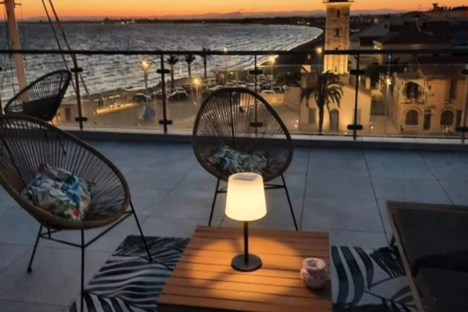 Résidence Le Phare Du Grau: Superbe Appartement Standing 3 Chambres  Vue Mer