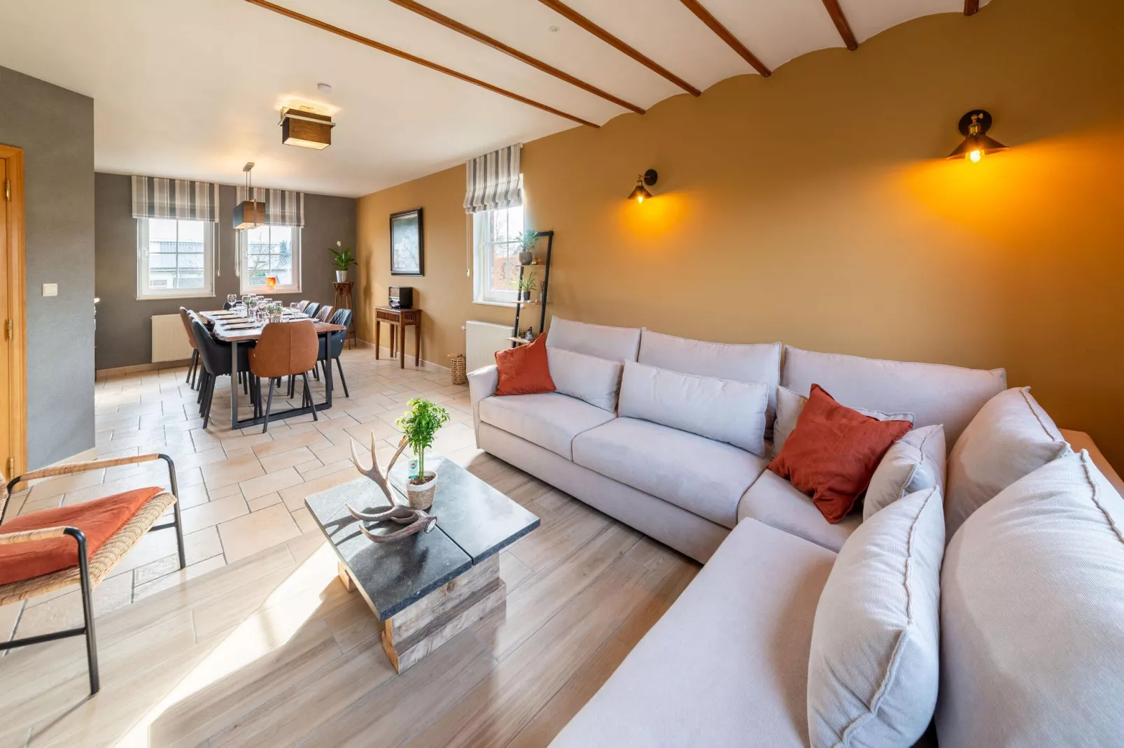 Charmante habitation à Lierneux pour 10 adultes avec Bains à remous-Living room