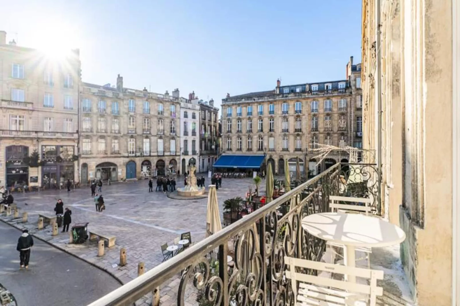 &eacute;l&eacute;gant Appartement Place Du Parlement Pour 4 Personnes