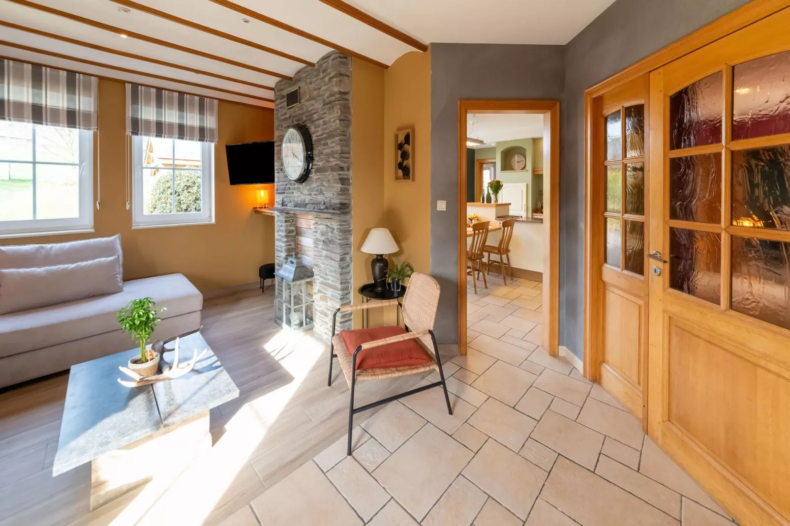 Charmante habitation à Lierneux pour 10 adultes avec Bains à remous-Living room