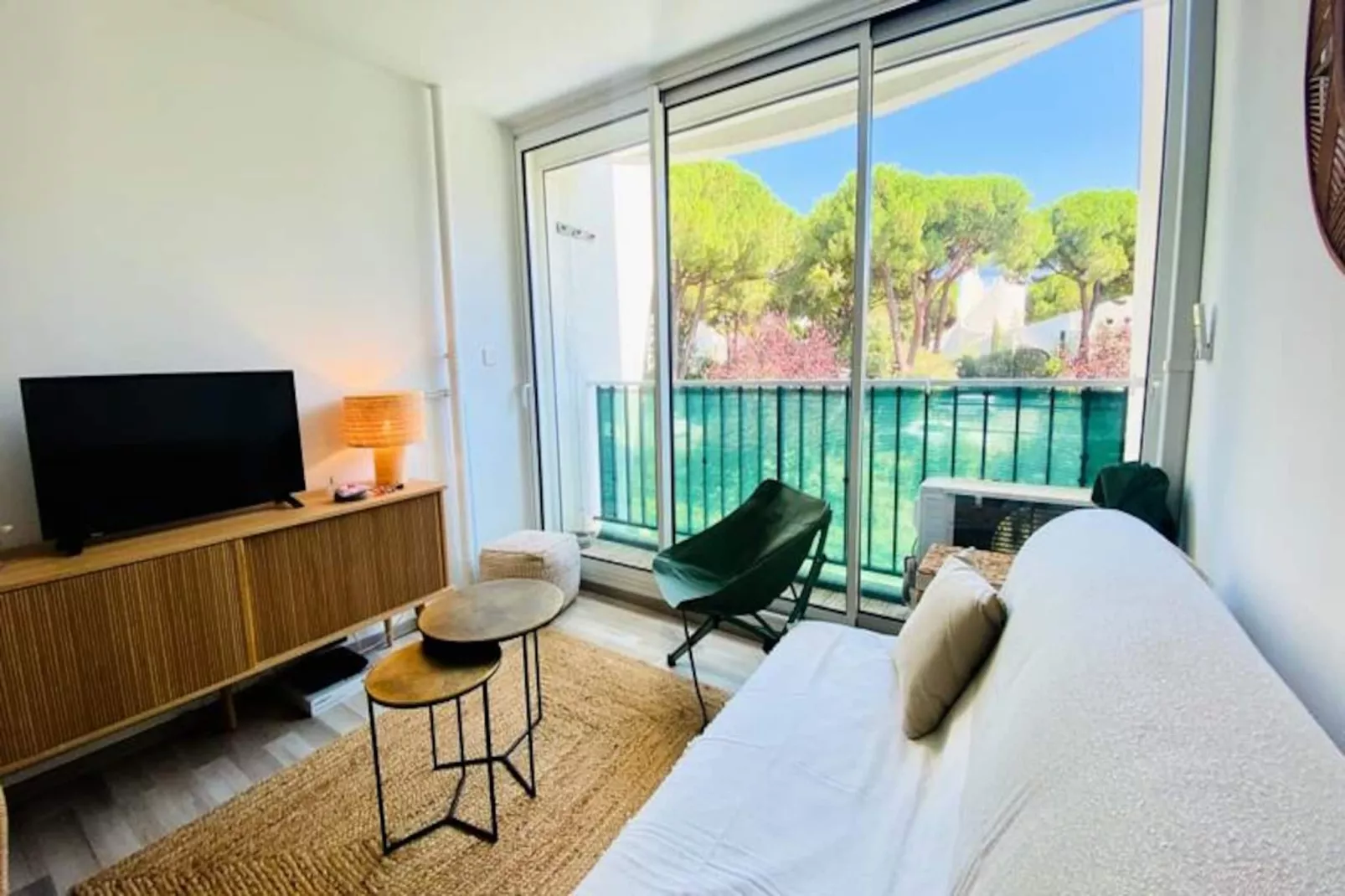 Résidence S&eacute;r&eacute;nit&eacute; - Appartement Une Chambre Proche De La Plage
