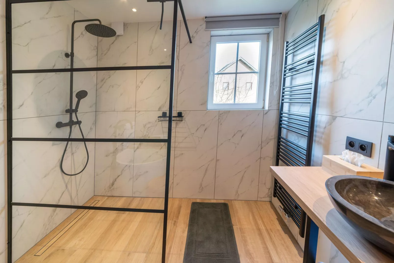 Charmante habitation à Lierneux pour 10 adultes avec Bains à remous-Bathroom