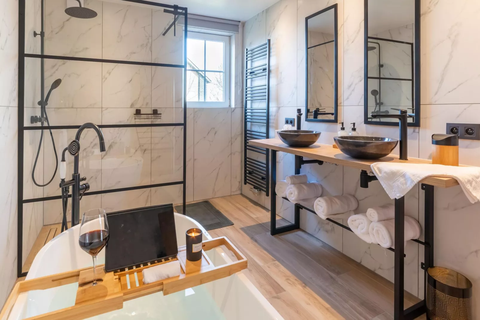 Charmante habitation à Lierneux pour 10 adultes avec Bains à remous-Bathroom