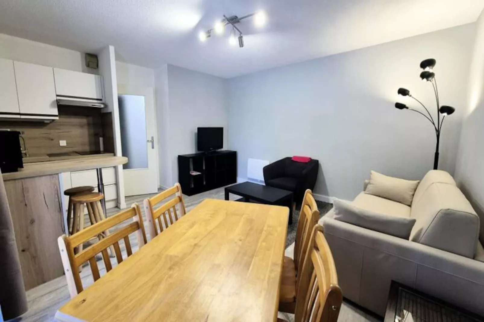 Charmant Appartement Au Revard &ndash; Id&eacute;al Pour 4 Personnes, Au Pied Des Pistes