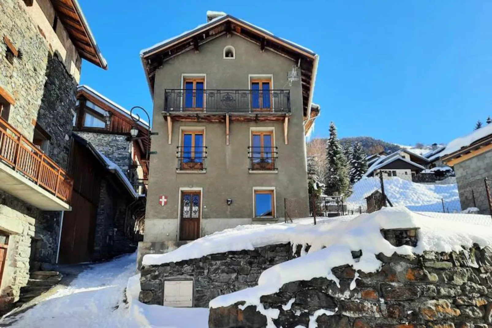 Chalet La Tarine