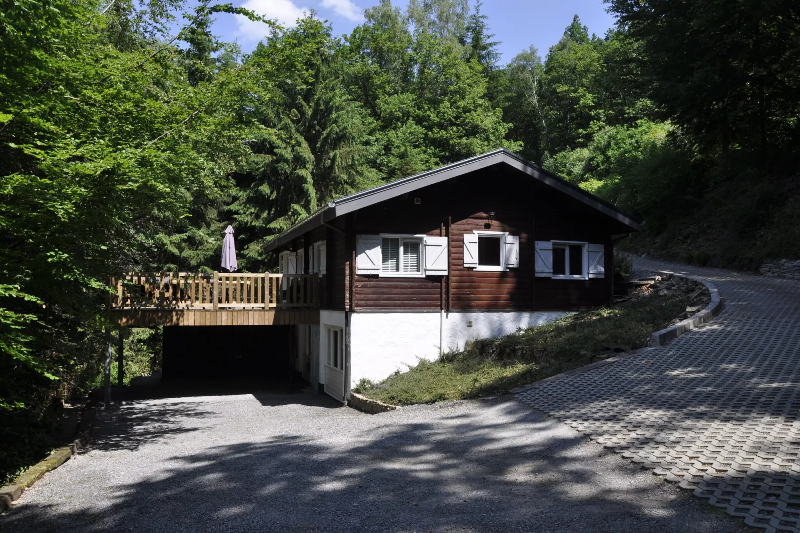 Chalet Jagershof-Exterior summer