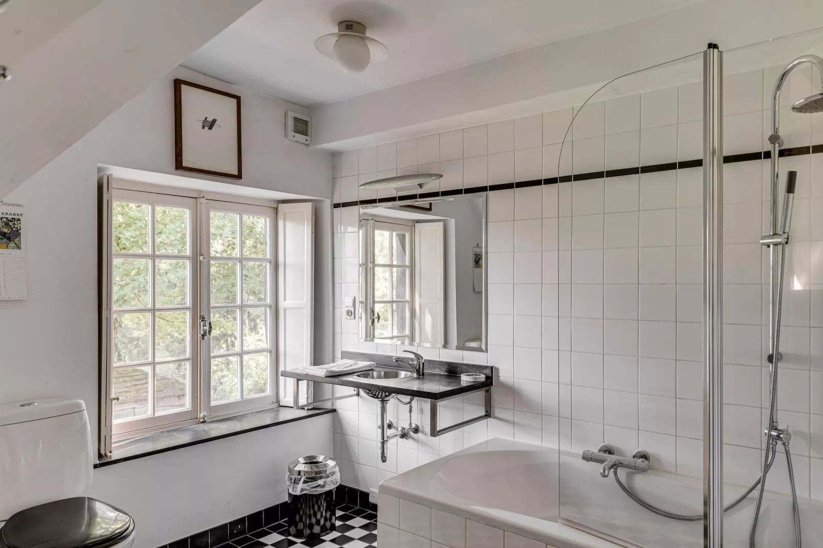 Mess des Officiers-Bathroom