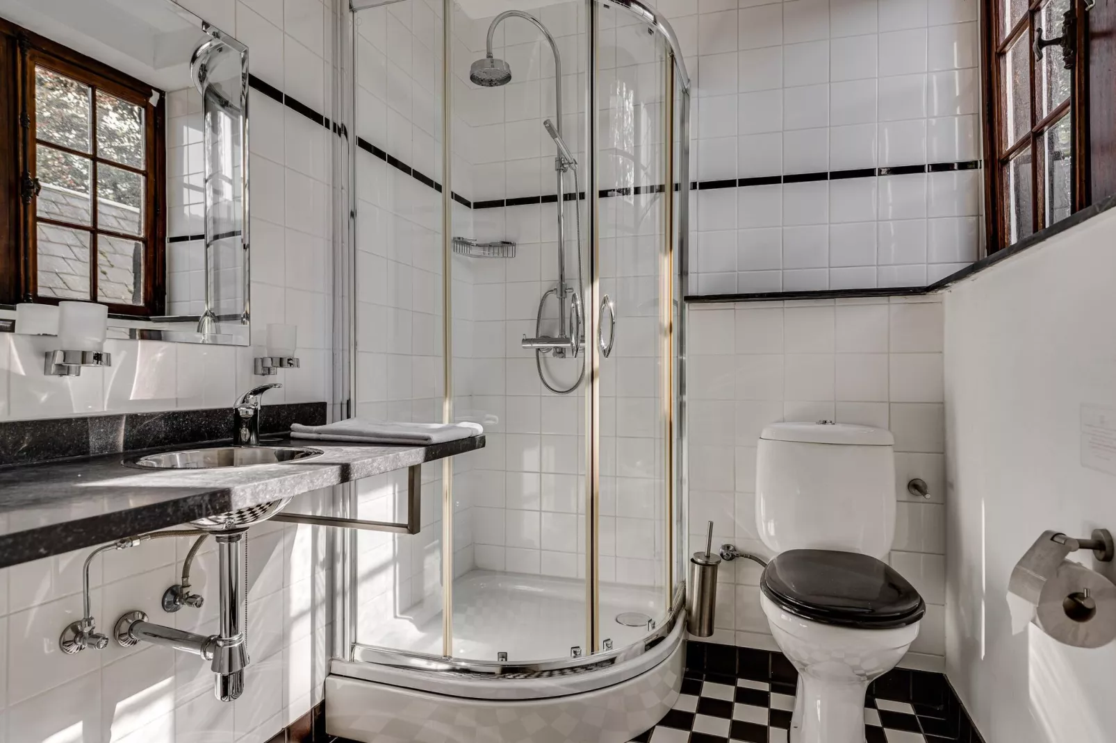 Mess des Officiers-Bathroom