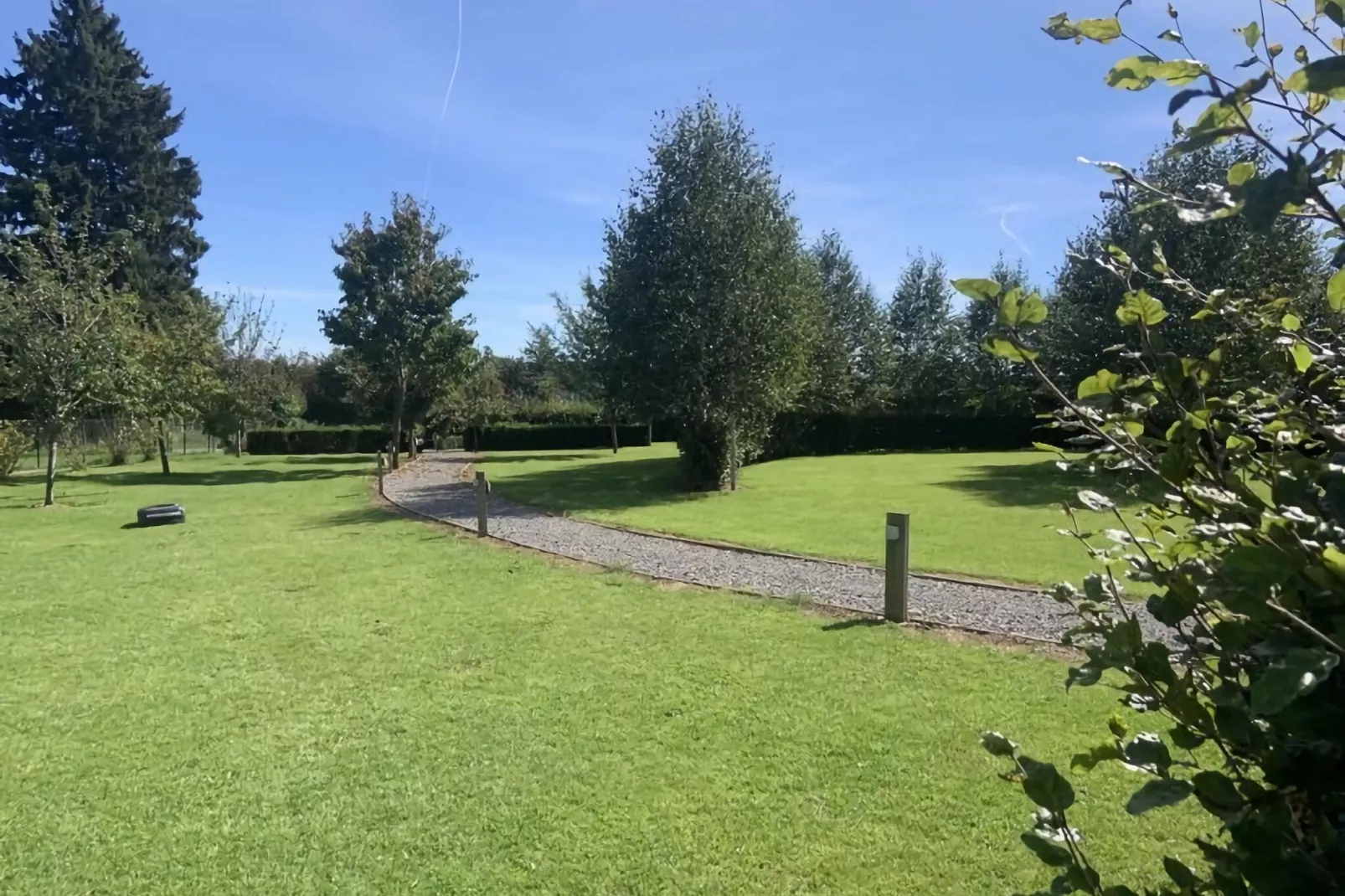 La roulotte des Ardennes-Gardens summer