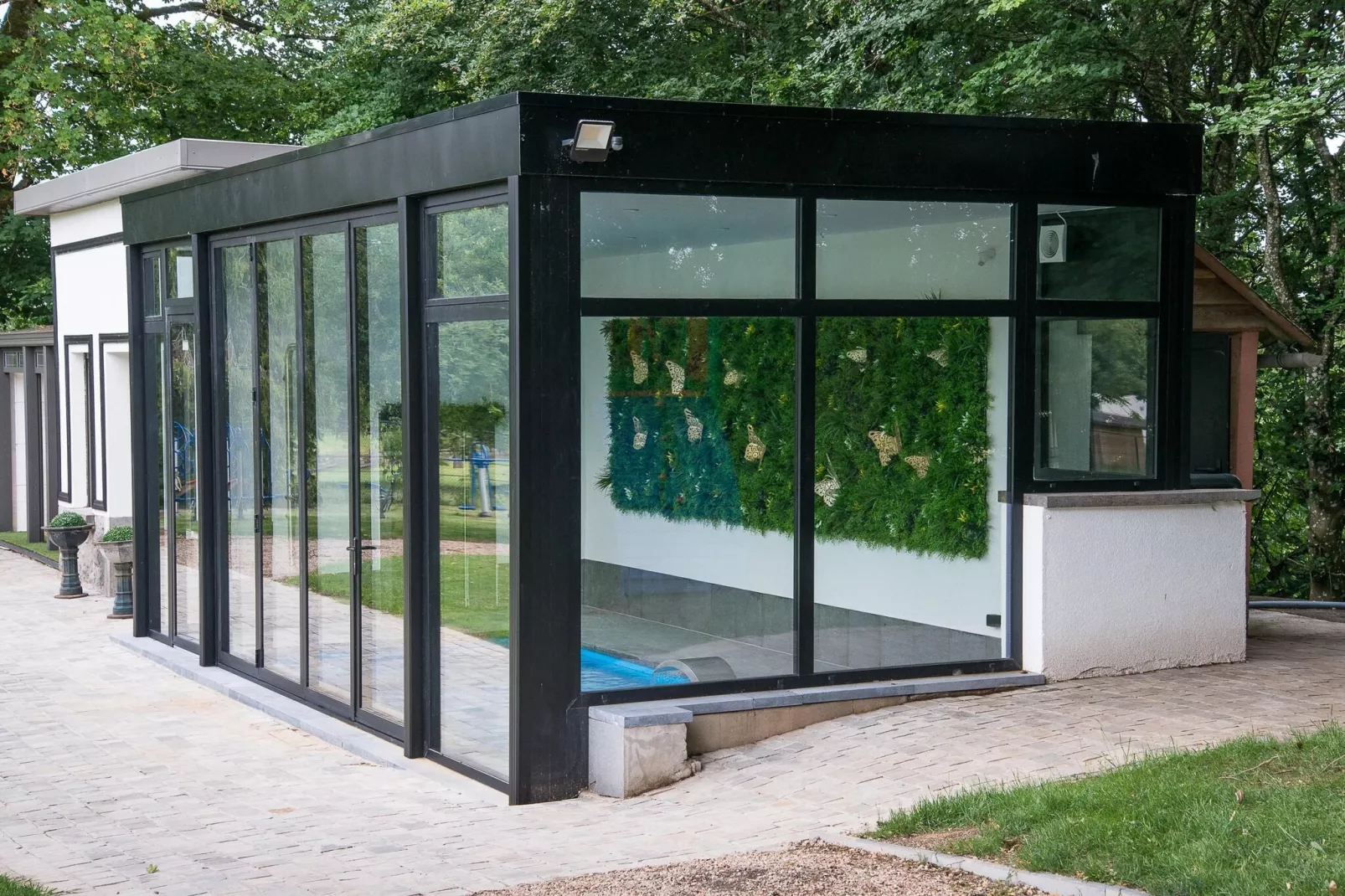 La Maison des Fleurs-Pool