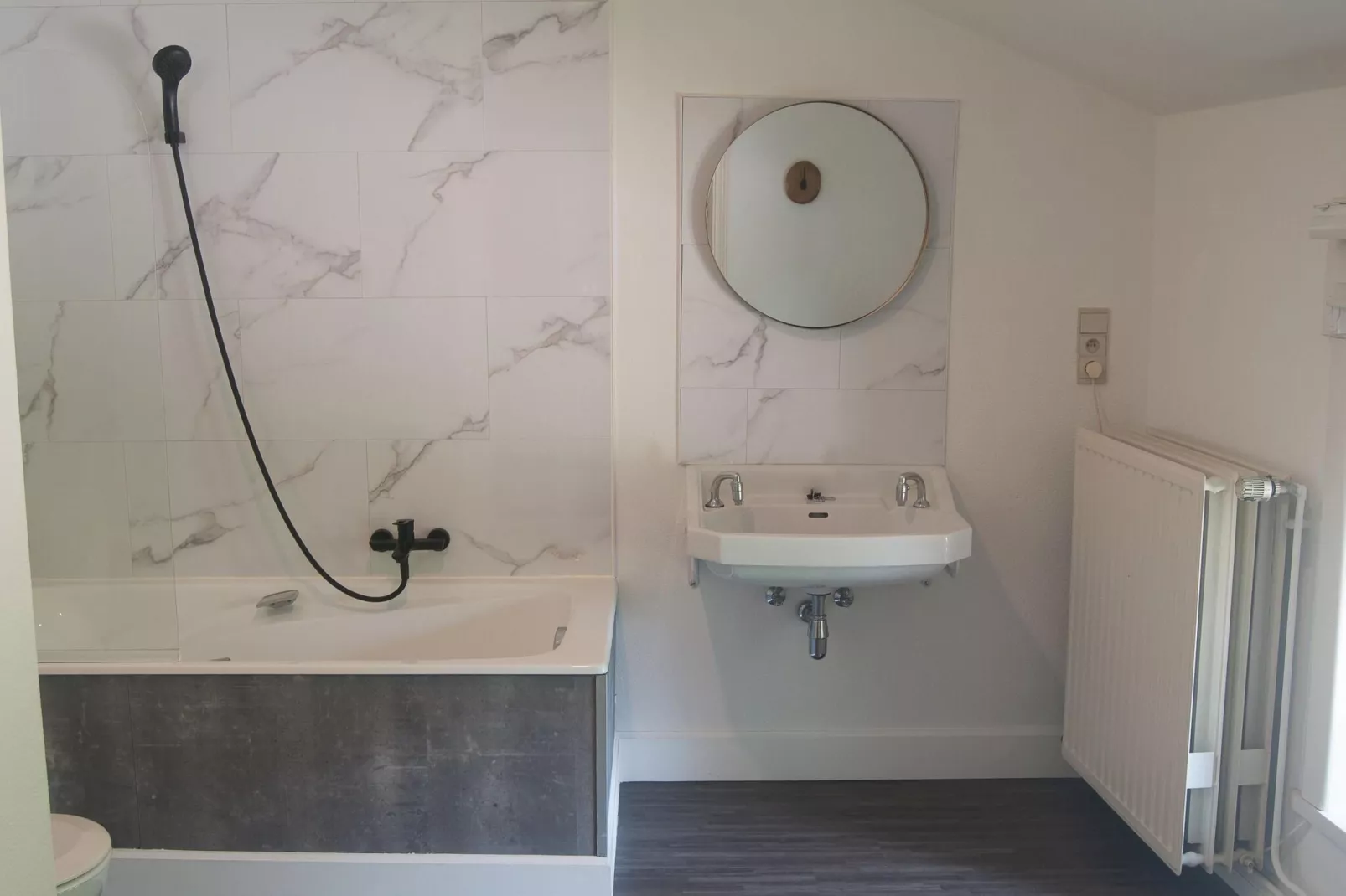 La Maison des Fleurs-Bathroom