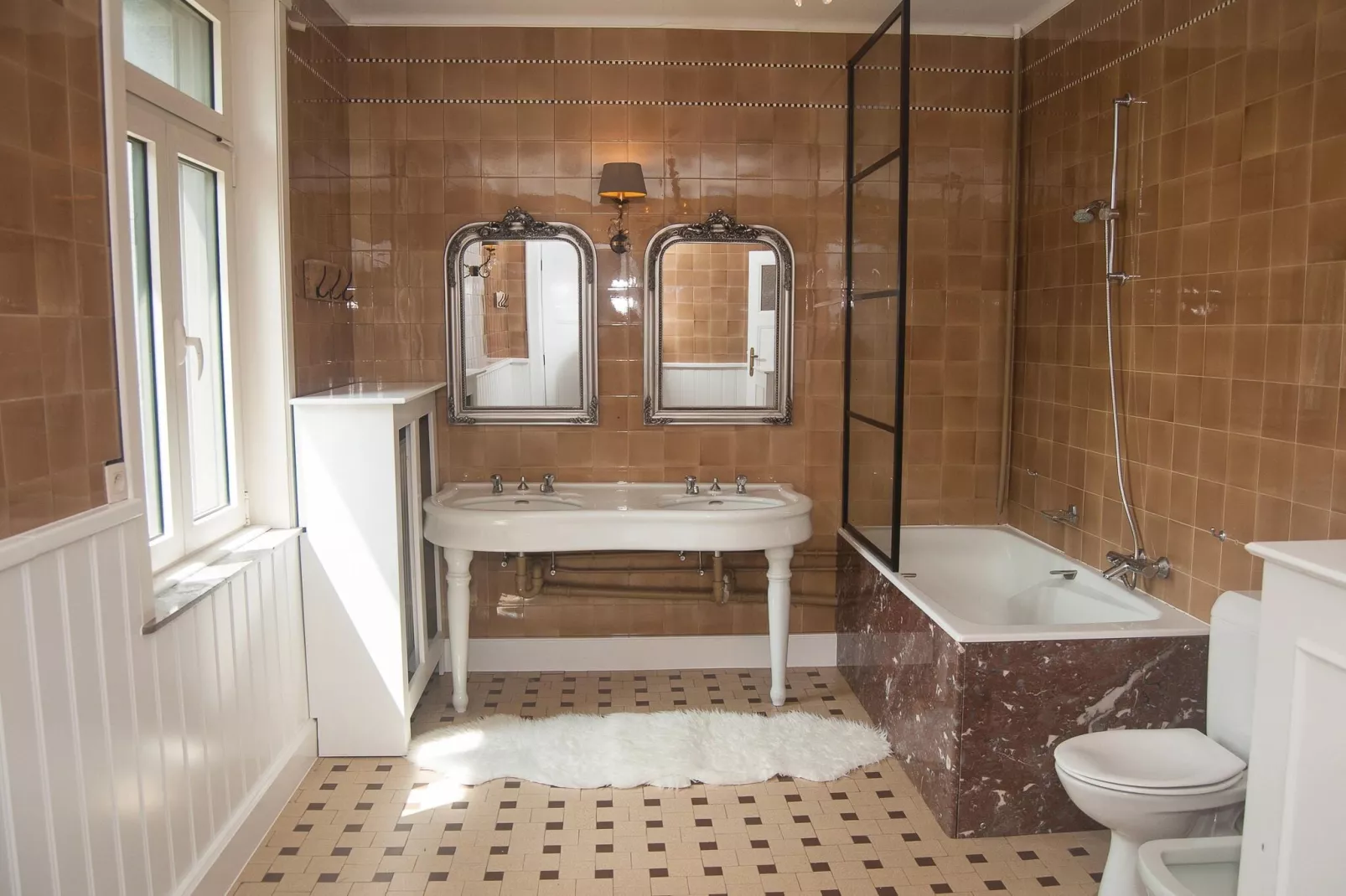 La Maison des Fleurs-Bathroom