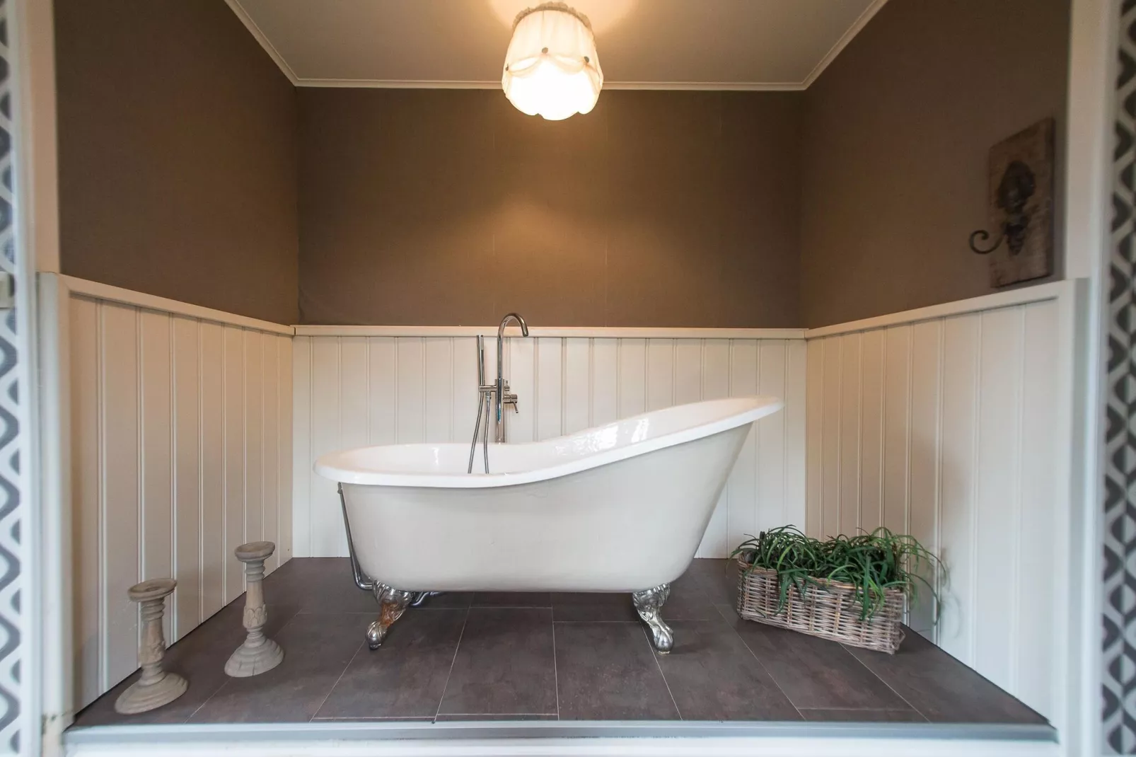 La Maison des Fleurs-Bathroom