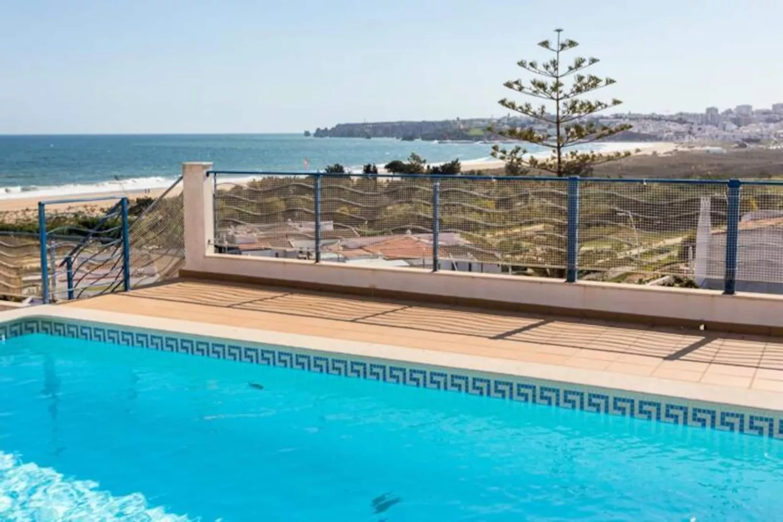 Meia Praia View Apartment