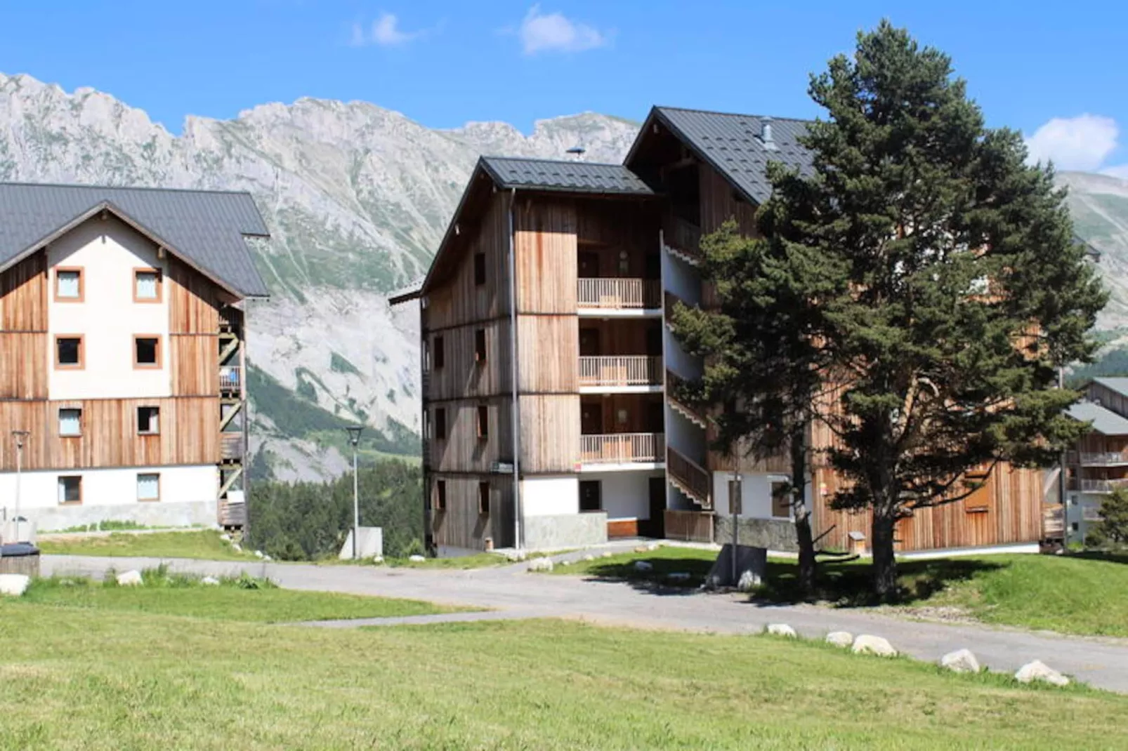 Les Chalets De Superd Dauphinelle