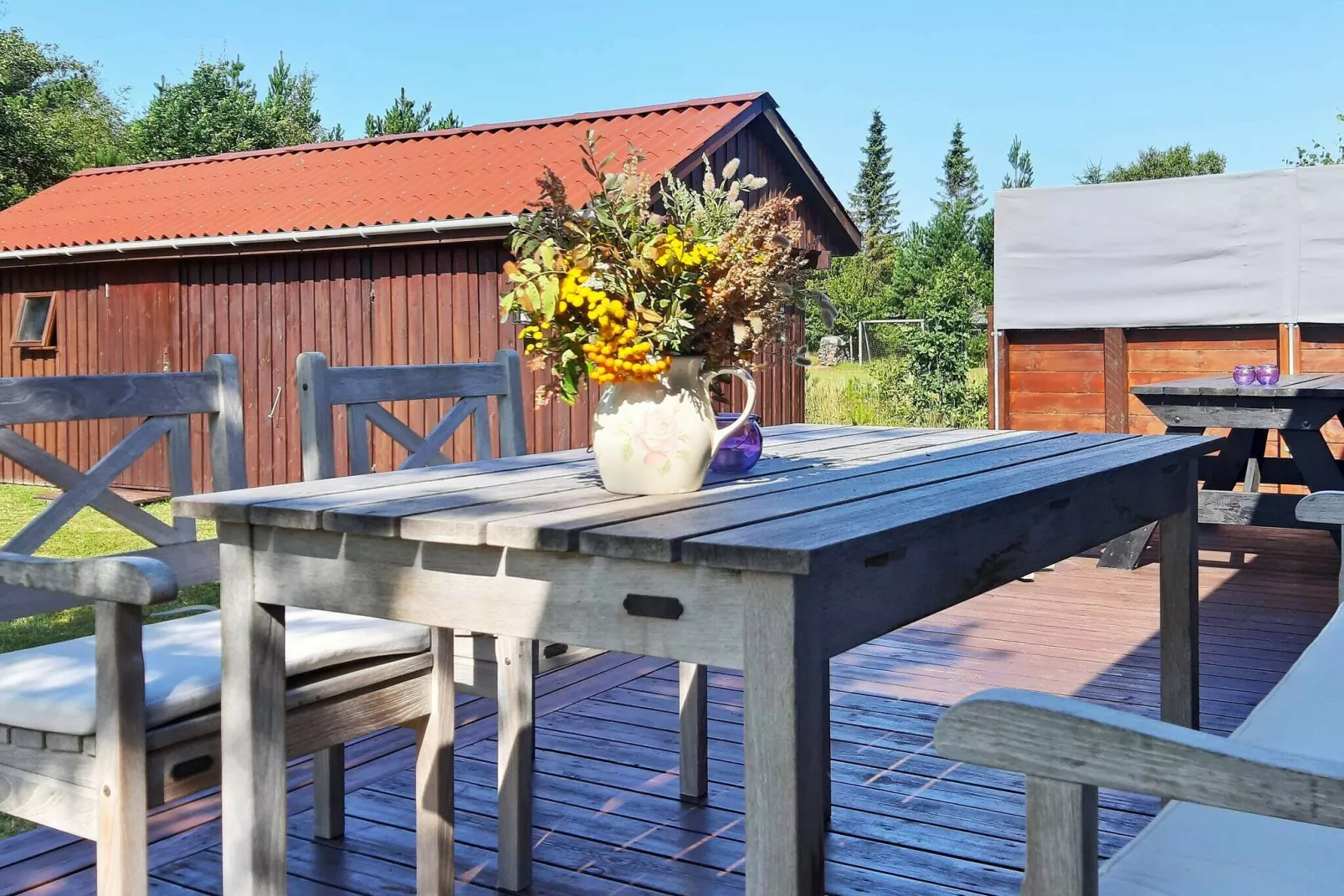 Charming Coastal Retreat-By Traum-View