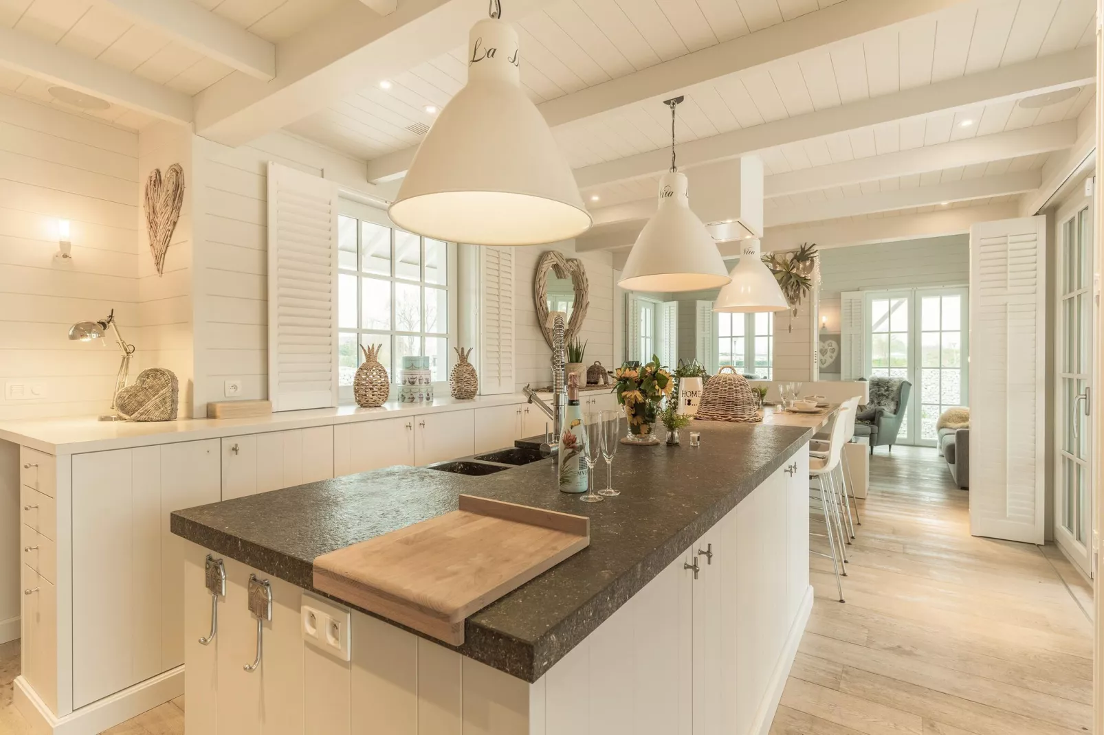 Het Witte Strandhuis-Kitchen