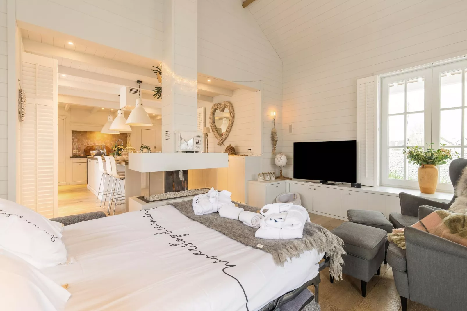 Het Witte Strandhuis-Bedroom