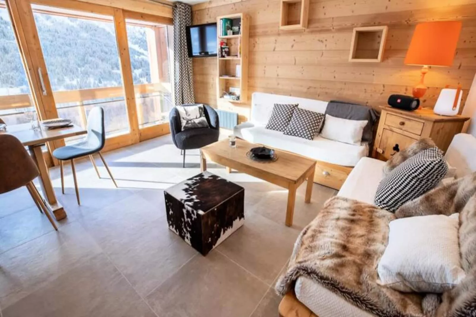 Les 3 Marches A1 En Face Du Télésiège De Morel