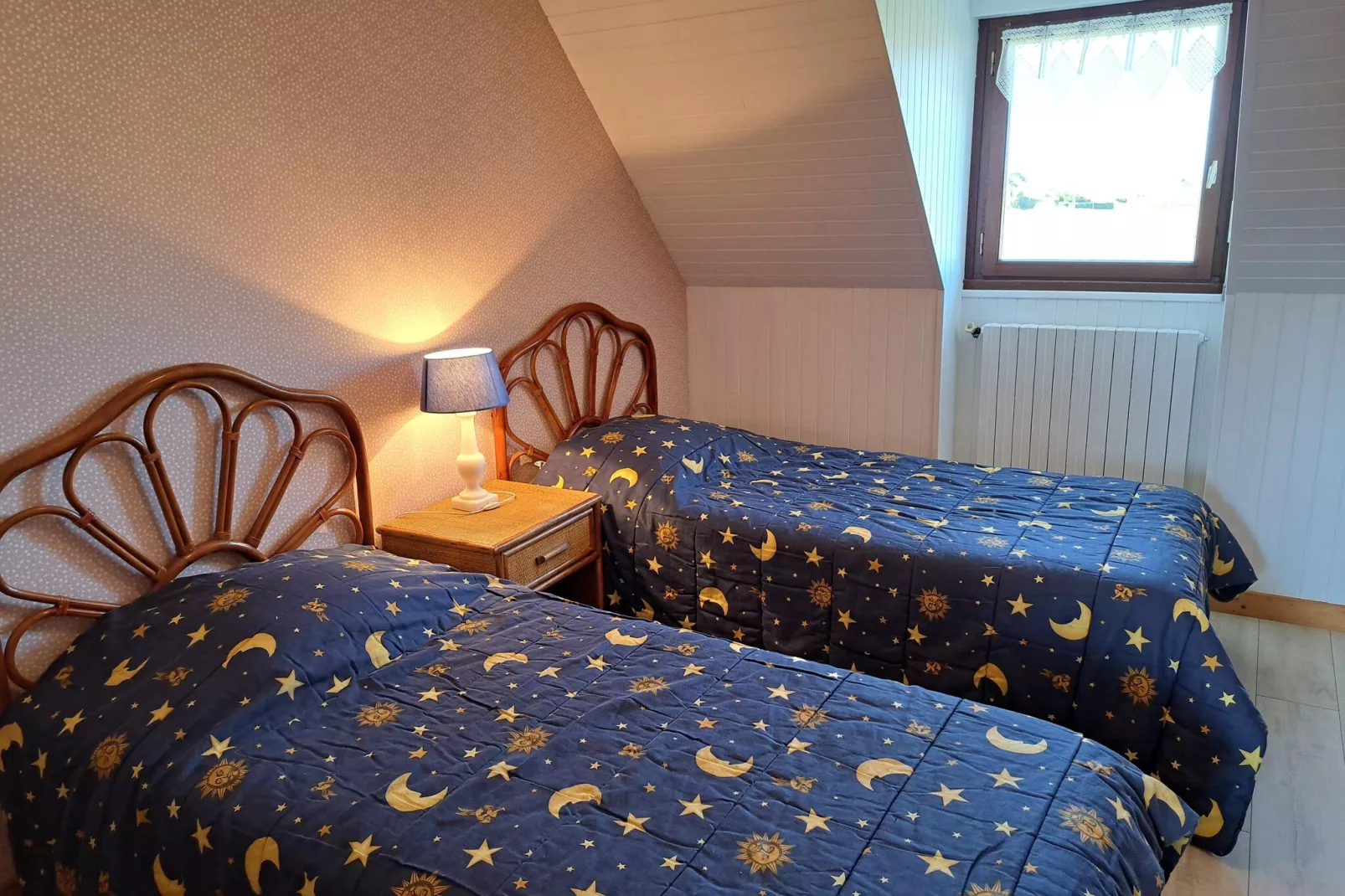 Bretonisches Ferienhaus in Strandnähe Plouescat-Schlafzimmer