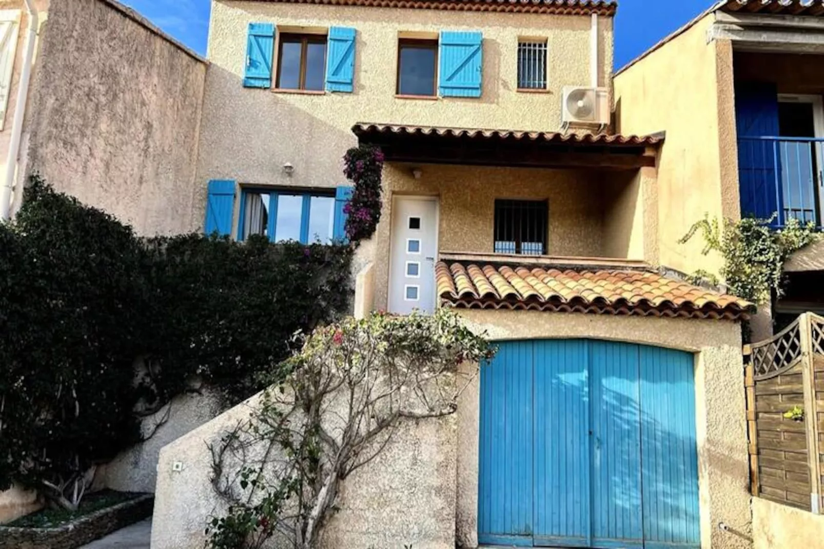 Résidence 🏡 Maison Spacieuse Avec Grande Terrasse & Barbecue 🔥