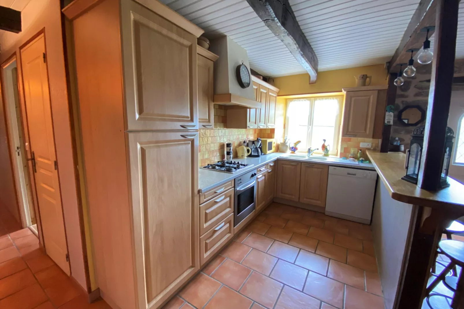 Holiday home Plogonnec-Kitchen