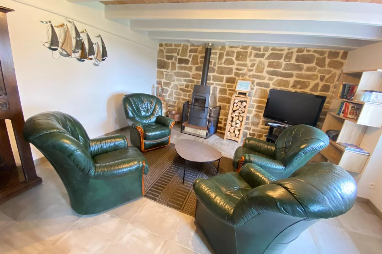 Holiday home Plogonnec-Living room
