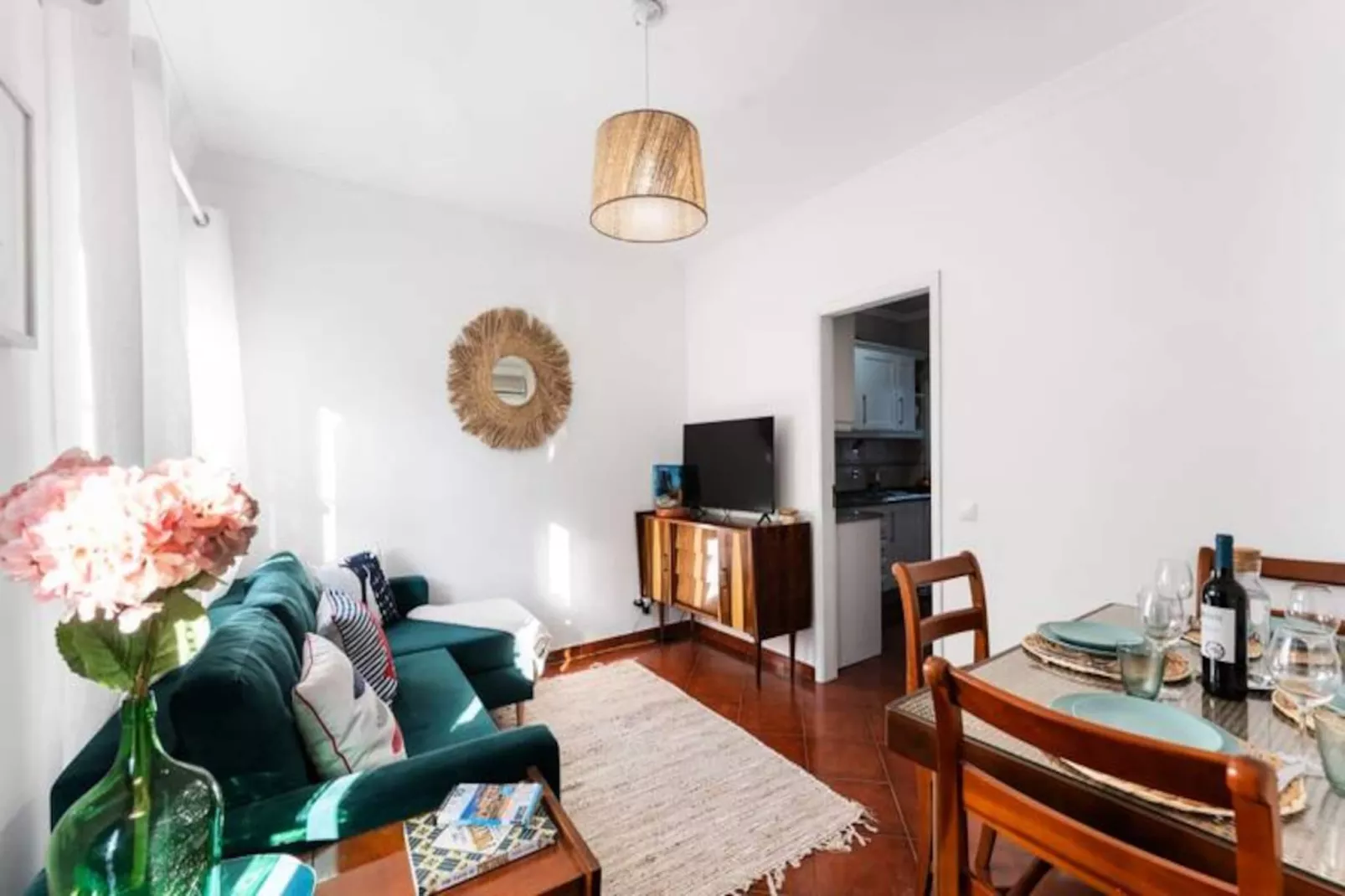 Casa Verde - Traditional Townhouse