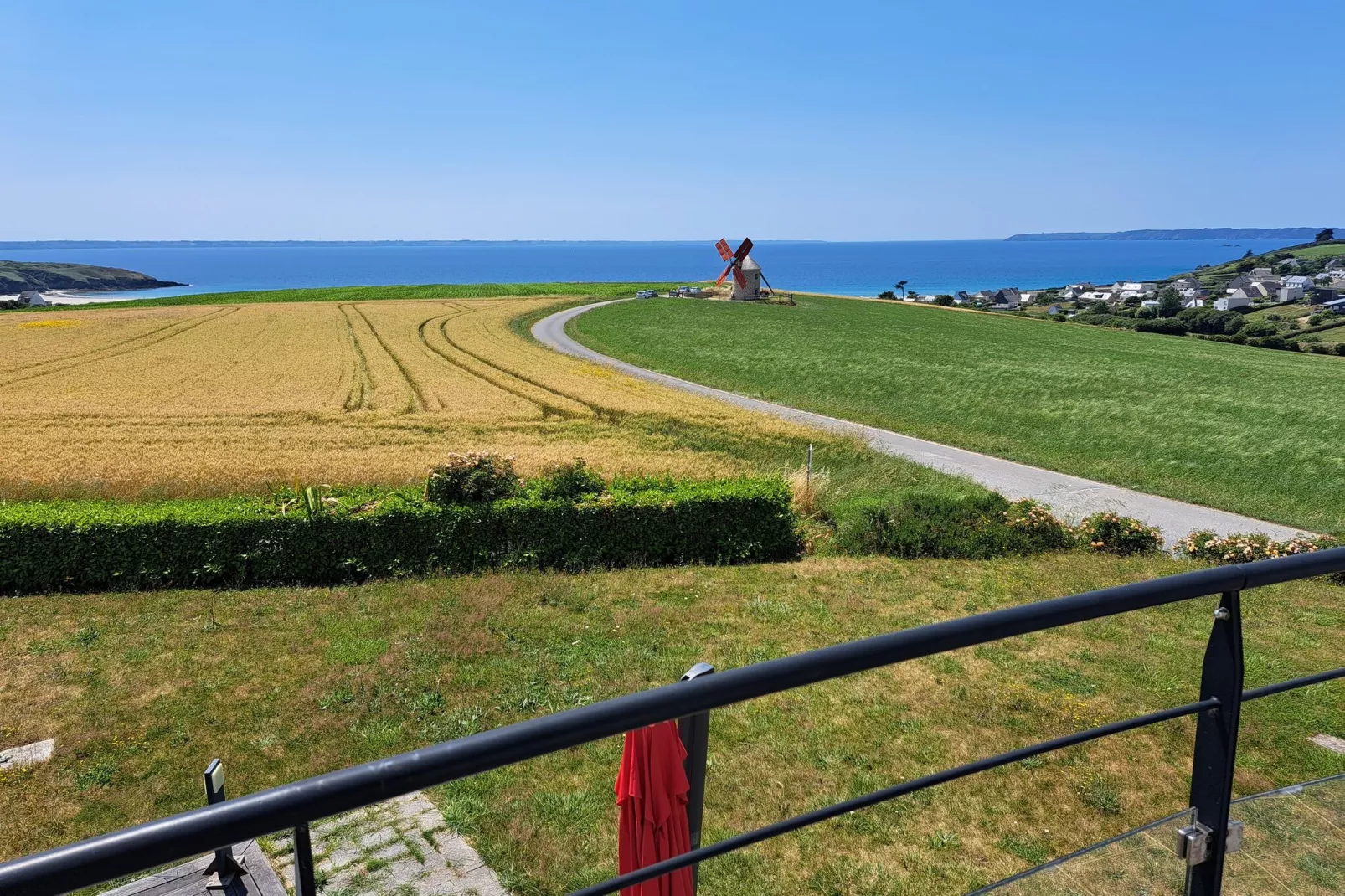 Premium-Ferienvilla mit Jacuzzi 180° Panorama-Meerblick Telgruc-sur-Mer-View summer