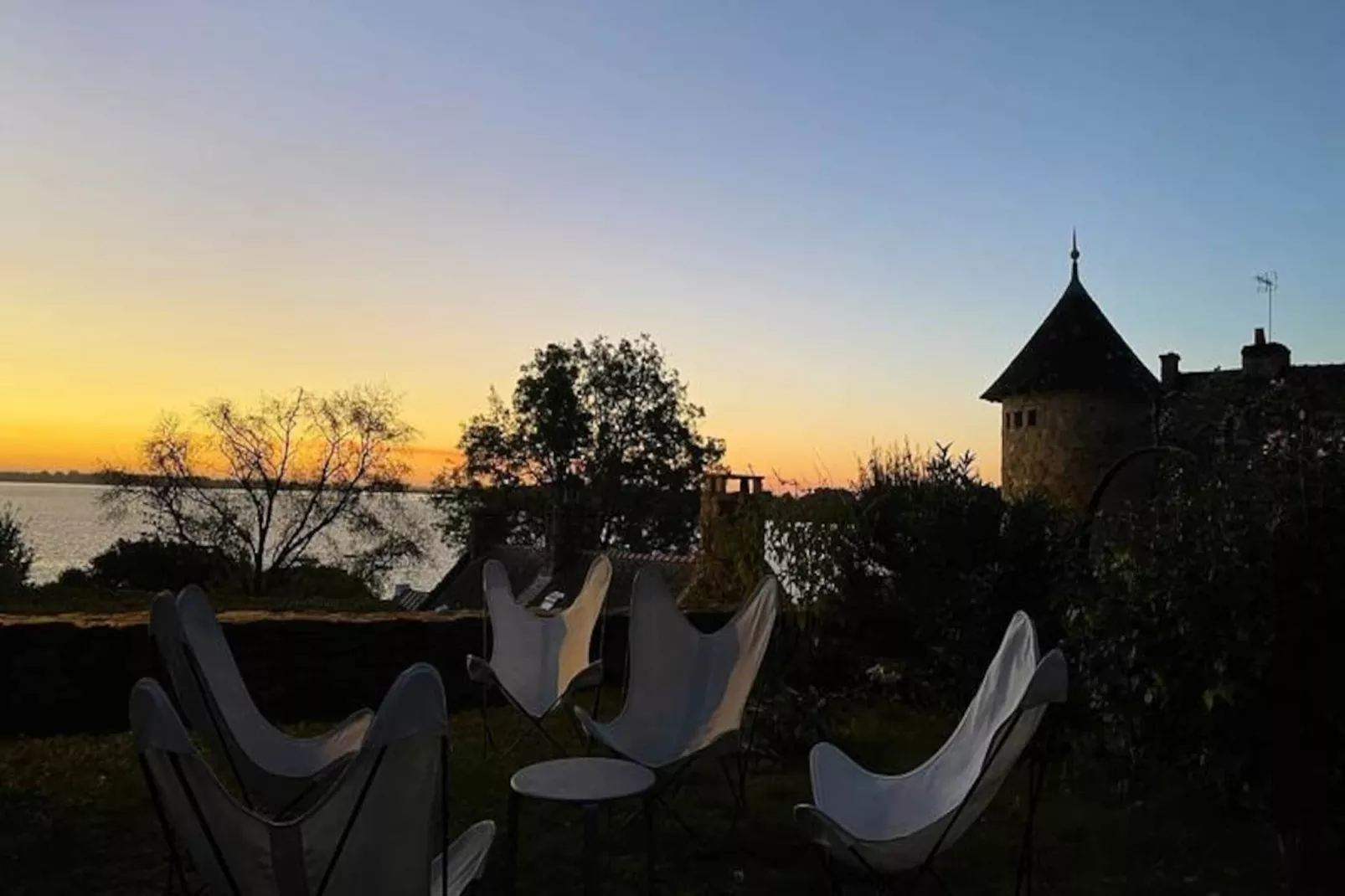 Maison De Caract&egrave;re Au C&oelig;ur De L&rsquo;&icirc;le-aux-moines