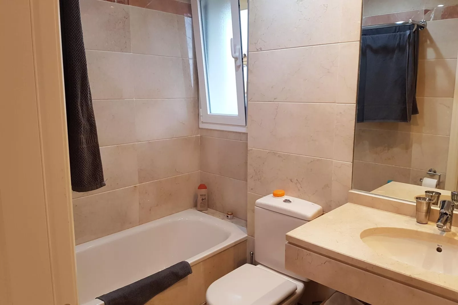 Casa Arles - CT 101-Bathroom