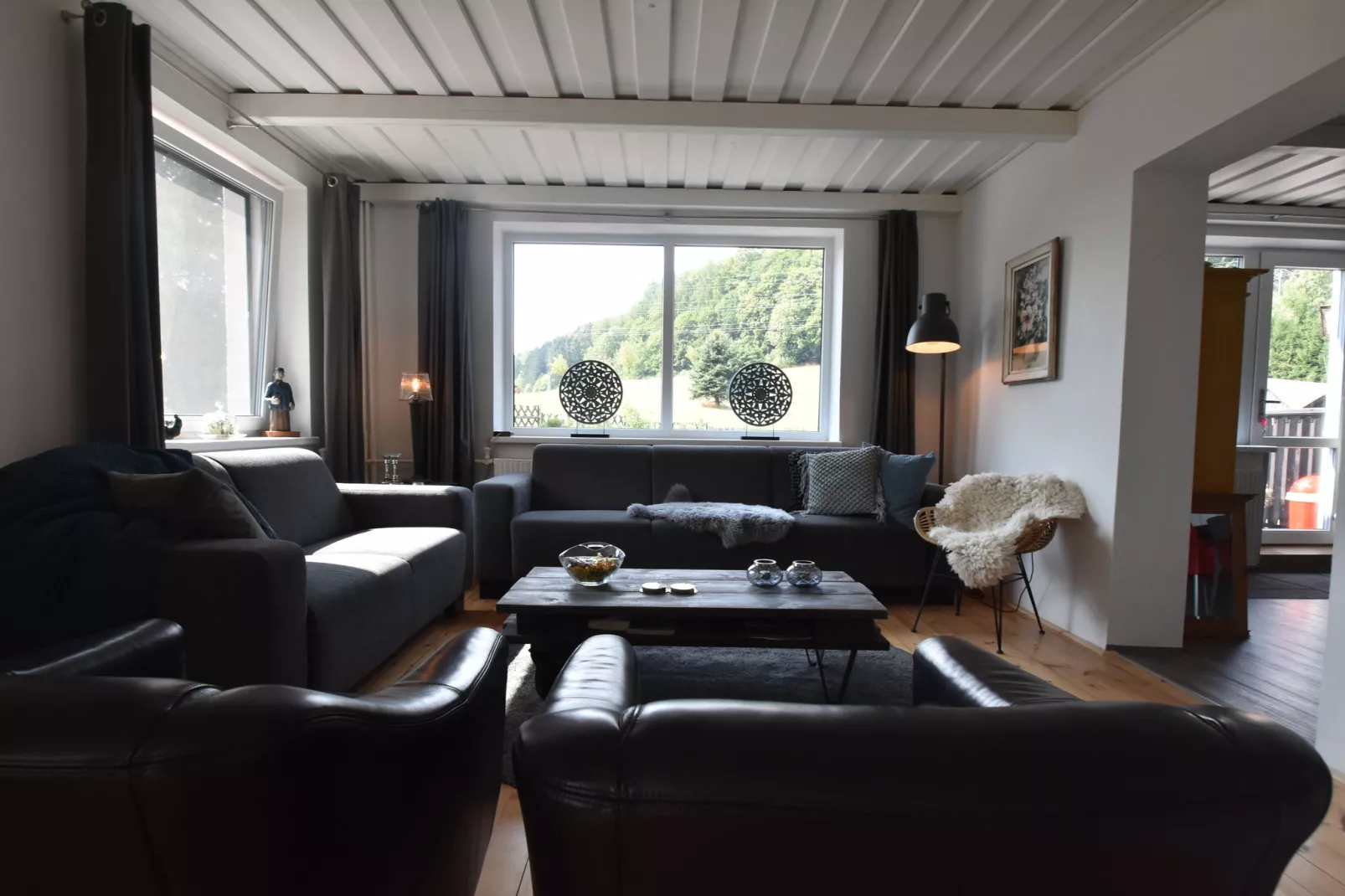 Antonio-Living room