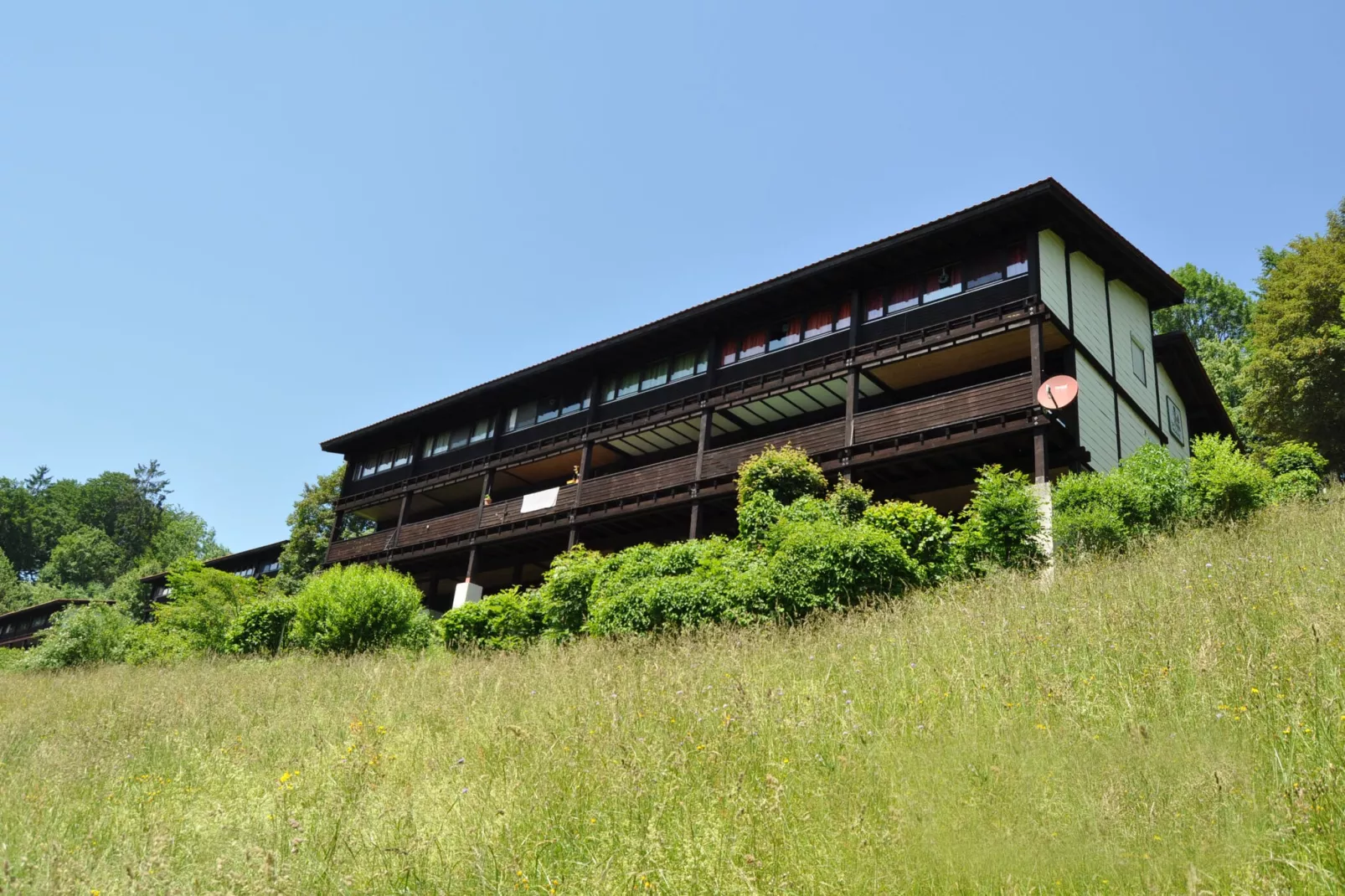 Holiday village Vorauf, Siegsdorf-Typ F, 3-Raum-App., Typ Traunstein, 81 qm-Außenbereich Sommer