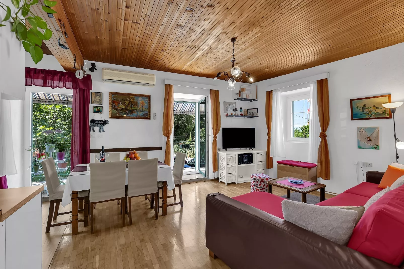 Apartments Kata - Three Bedroom Apartment with Balcony