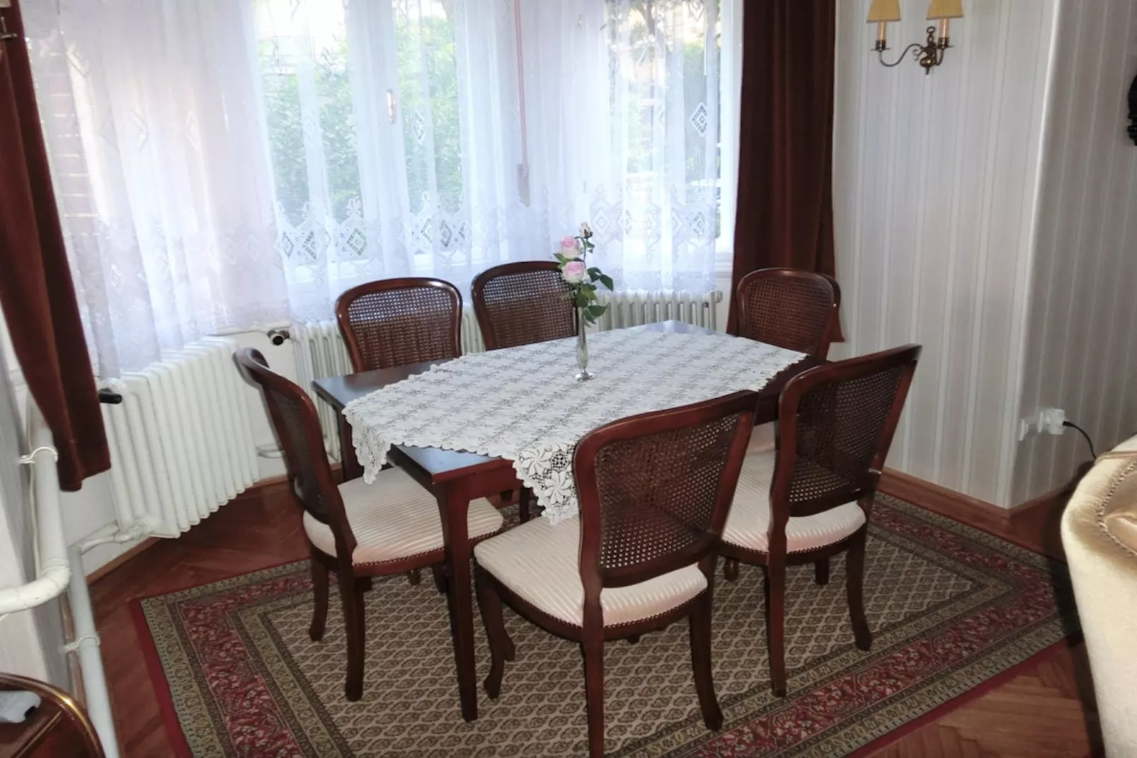 Ferienhaus in Budapest mit großem Garten