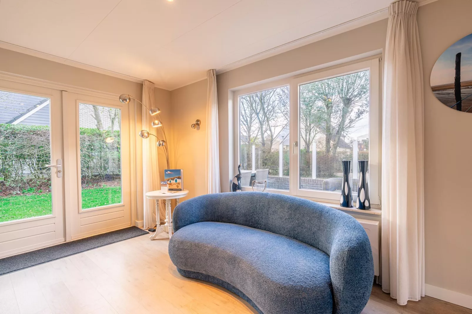 Kamperfoelie 73-Salon