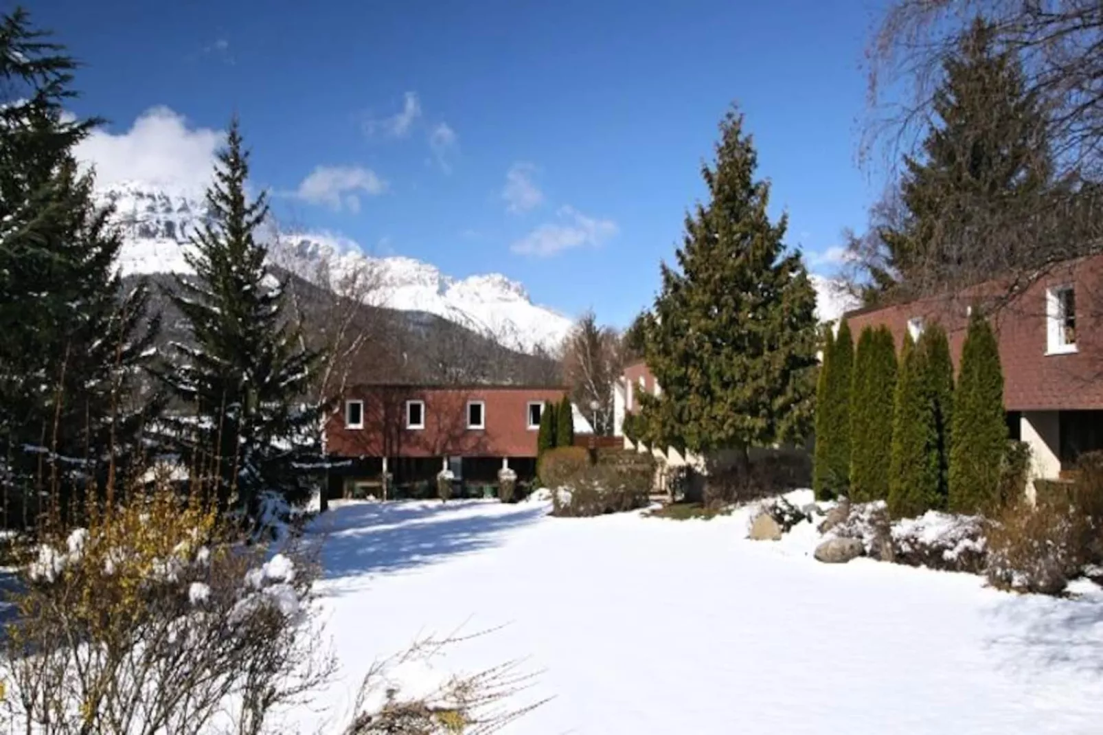 VVF Les Ecrins Champsaur ***