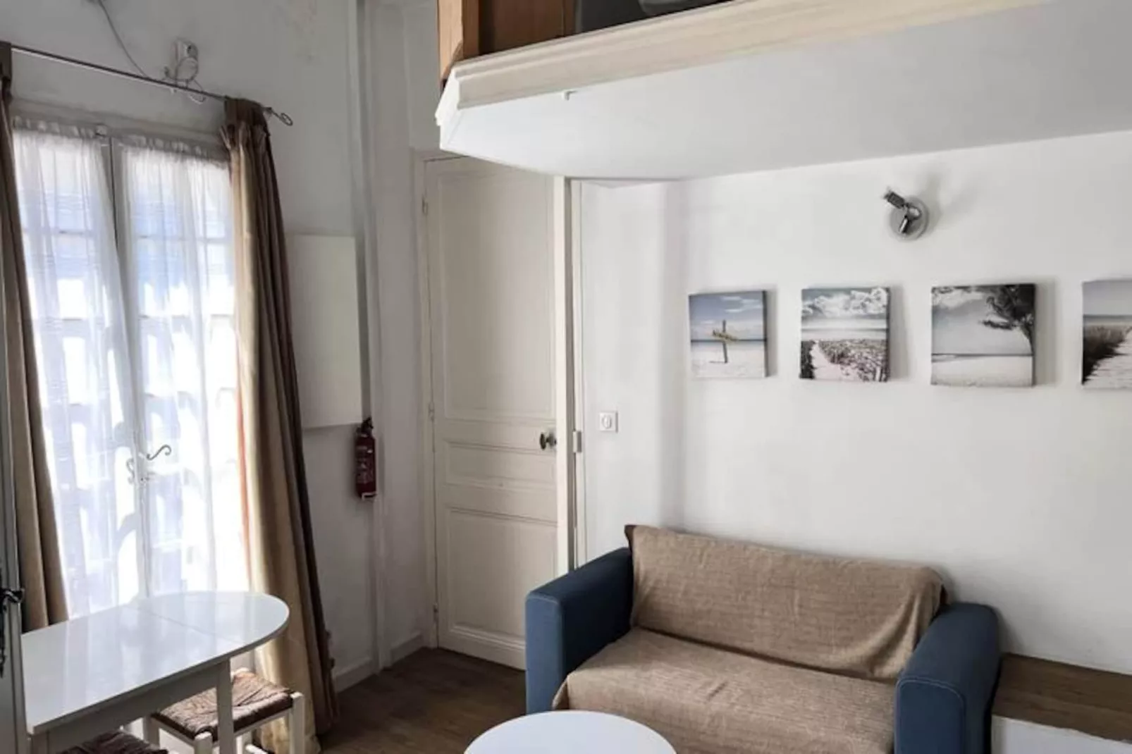 Résidence Studio Avec Mezzanine Dans Le Coeur Du Vieil Antibes, Wifi, Climatisation