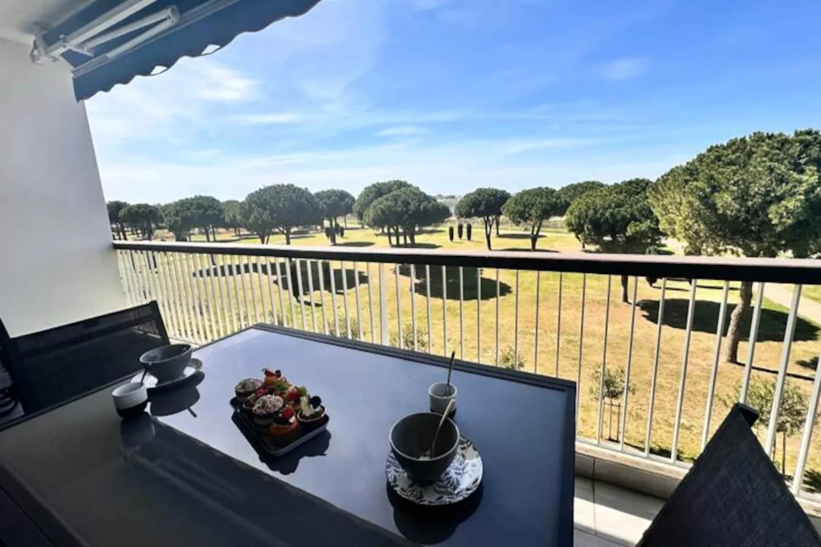 Résidence Le Mistral  Appartement Standing Avec Vue Mer Exceptionnelle En 1&egrave;re Ligne