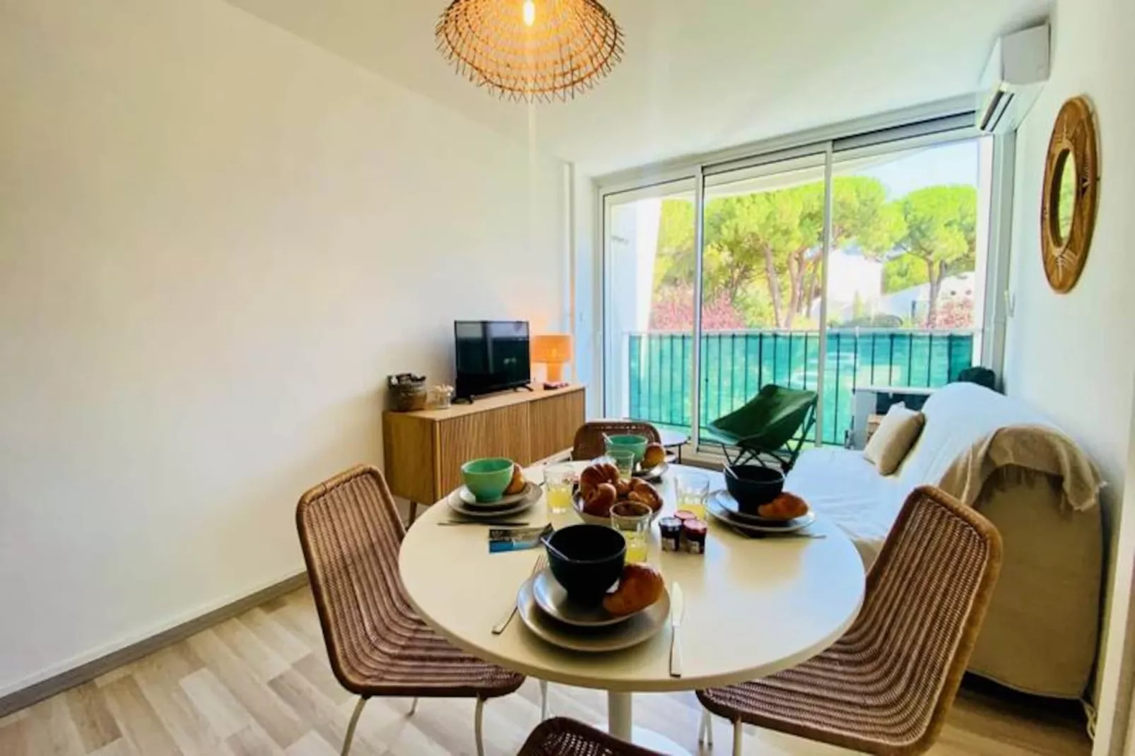 Résidence S&eacute;r&eacute;nit&eacute; - Appartement Une Chambre Proche De La Plage